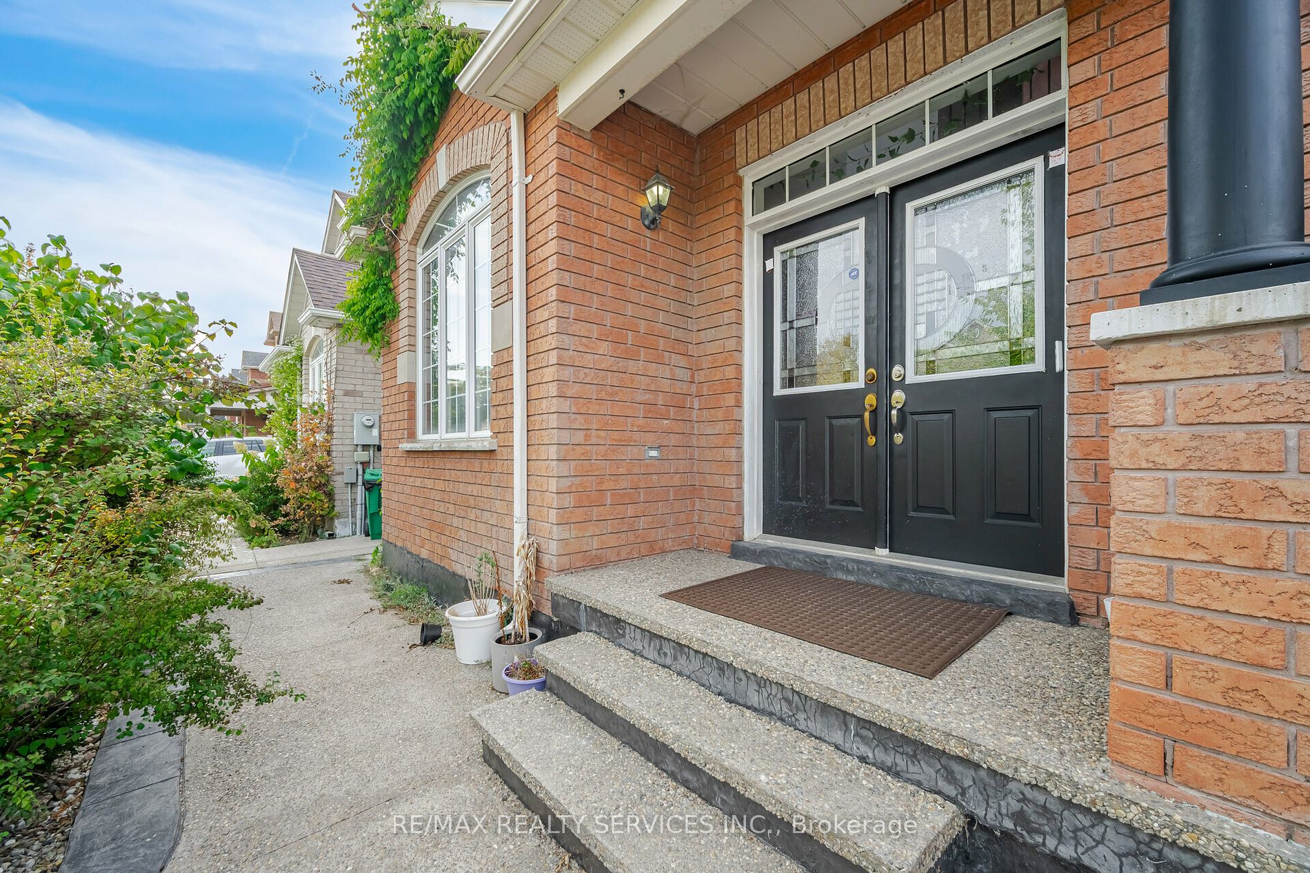 18 Tideland Dr
