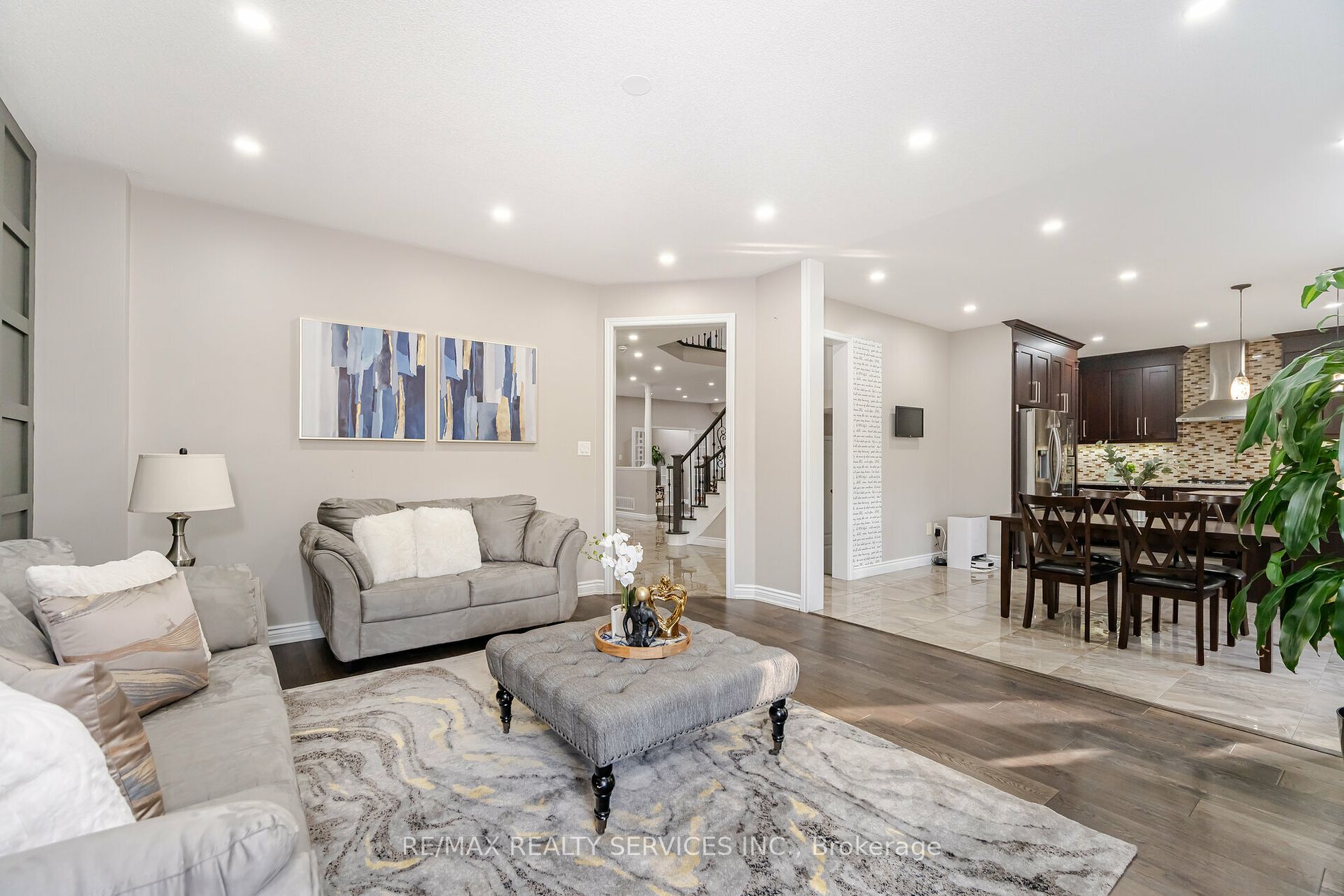 18 Tideland Dr