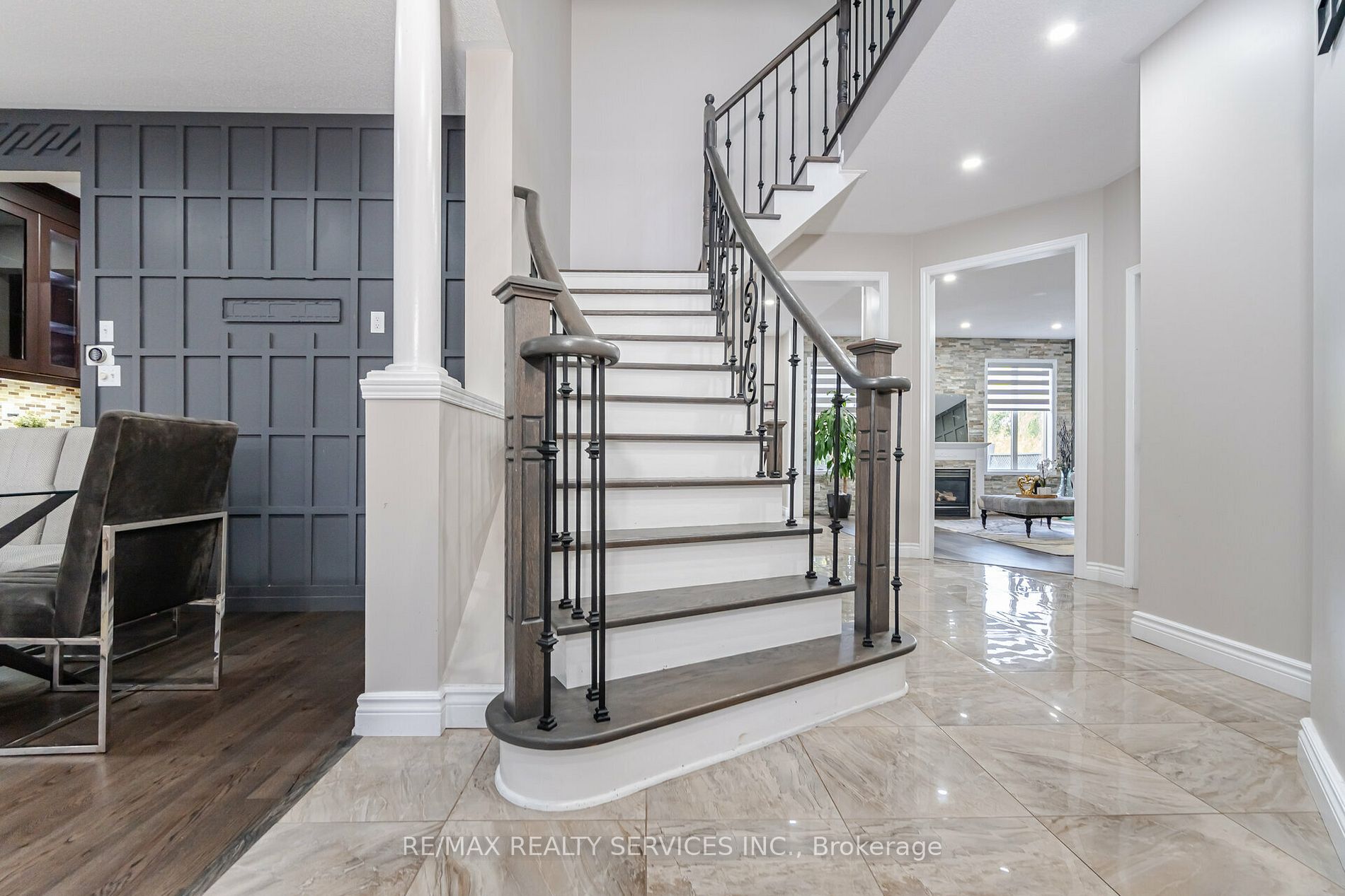 18 Tideland Dr