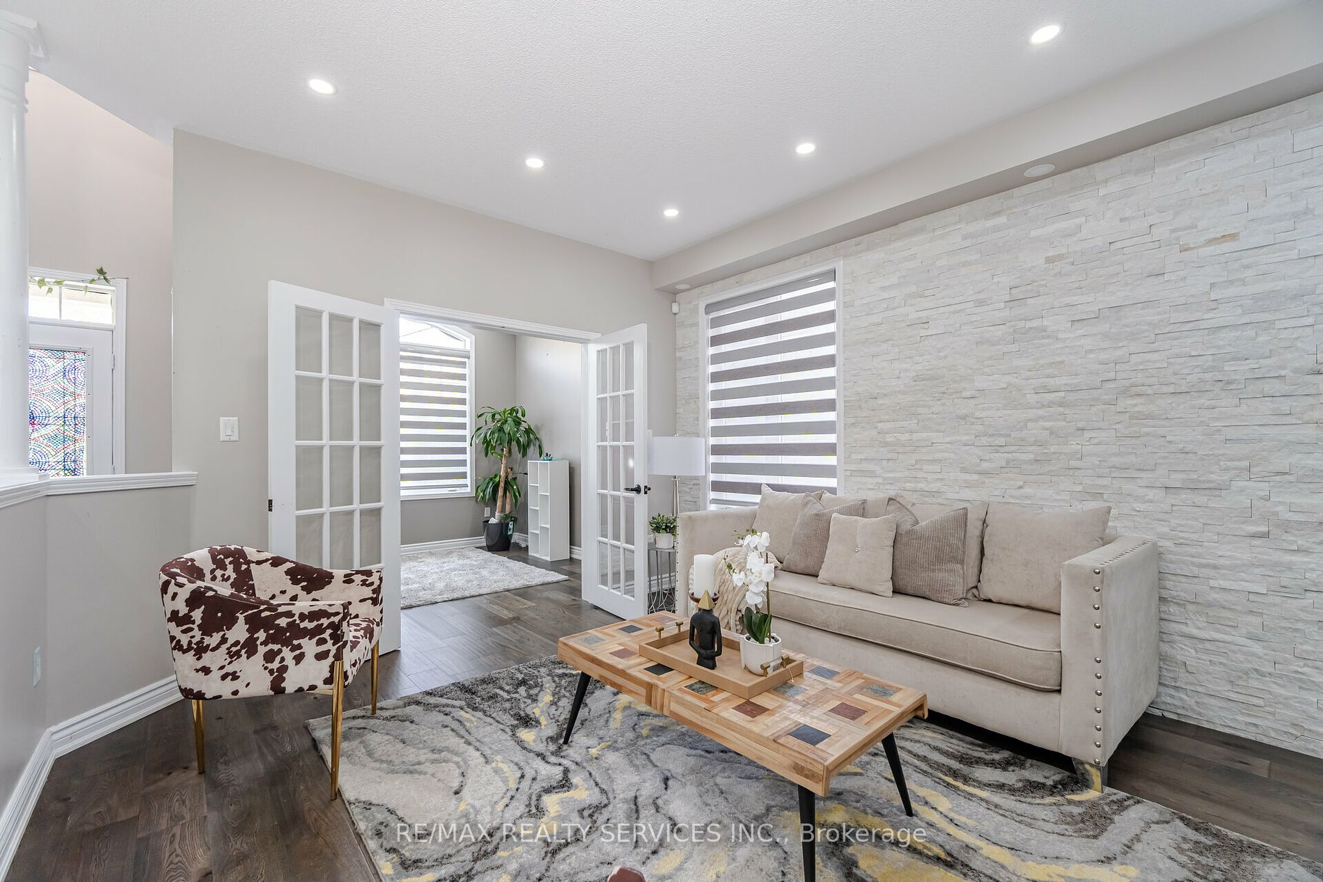 18 Tideland Dr