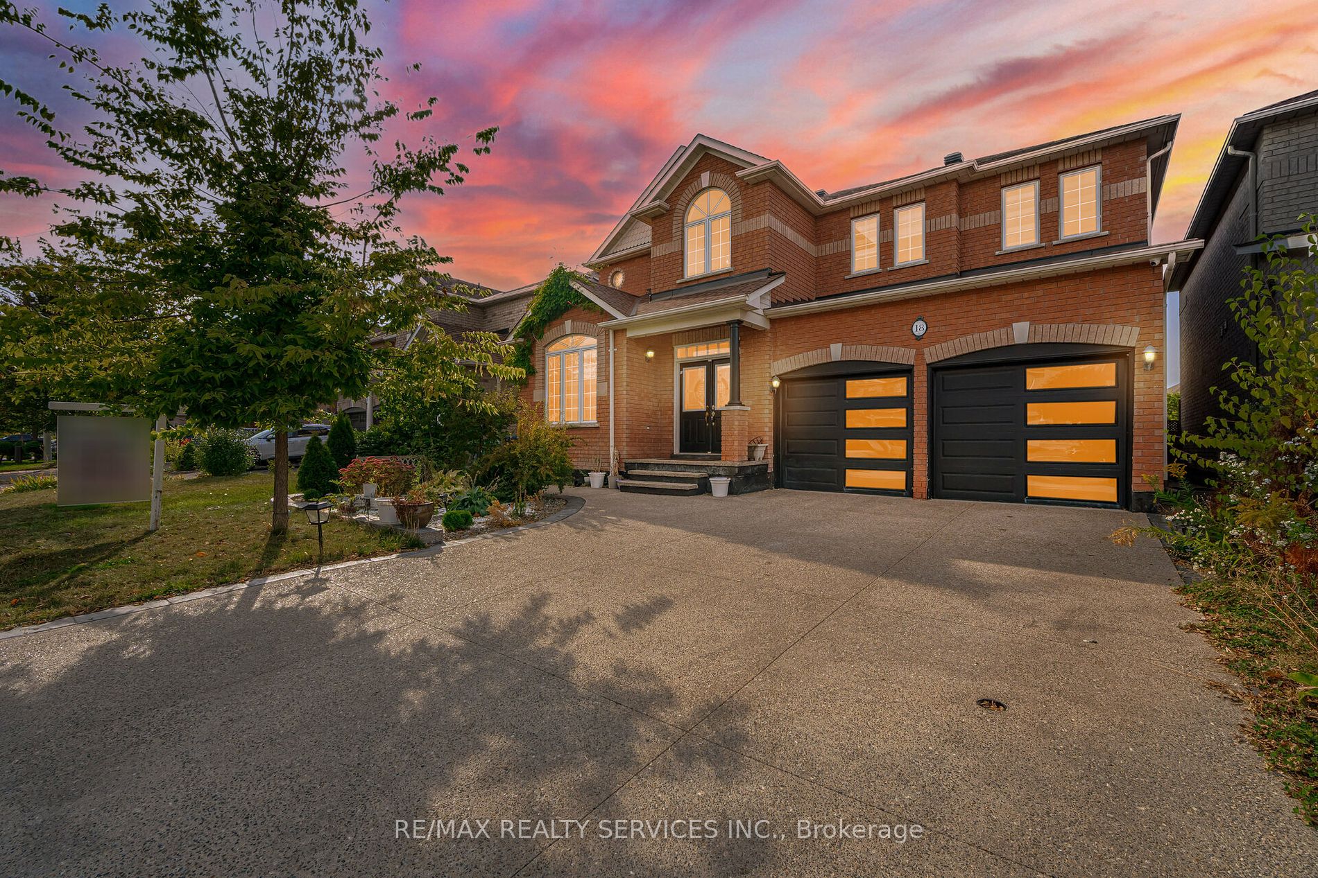 18 Tideland Dr