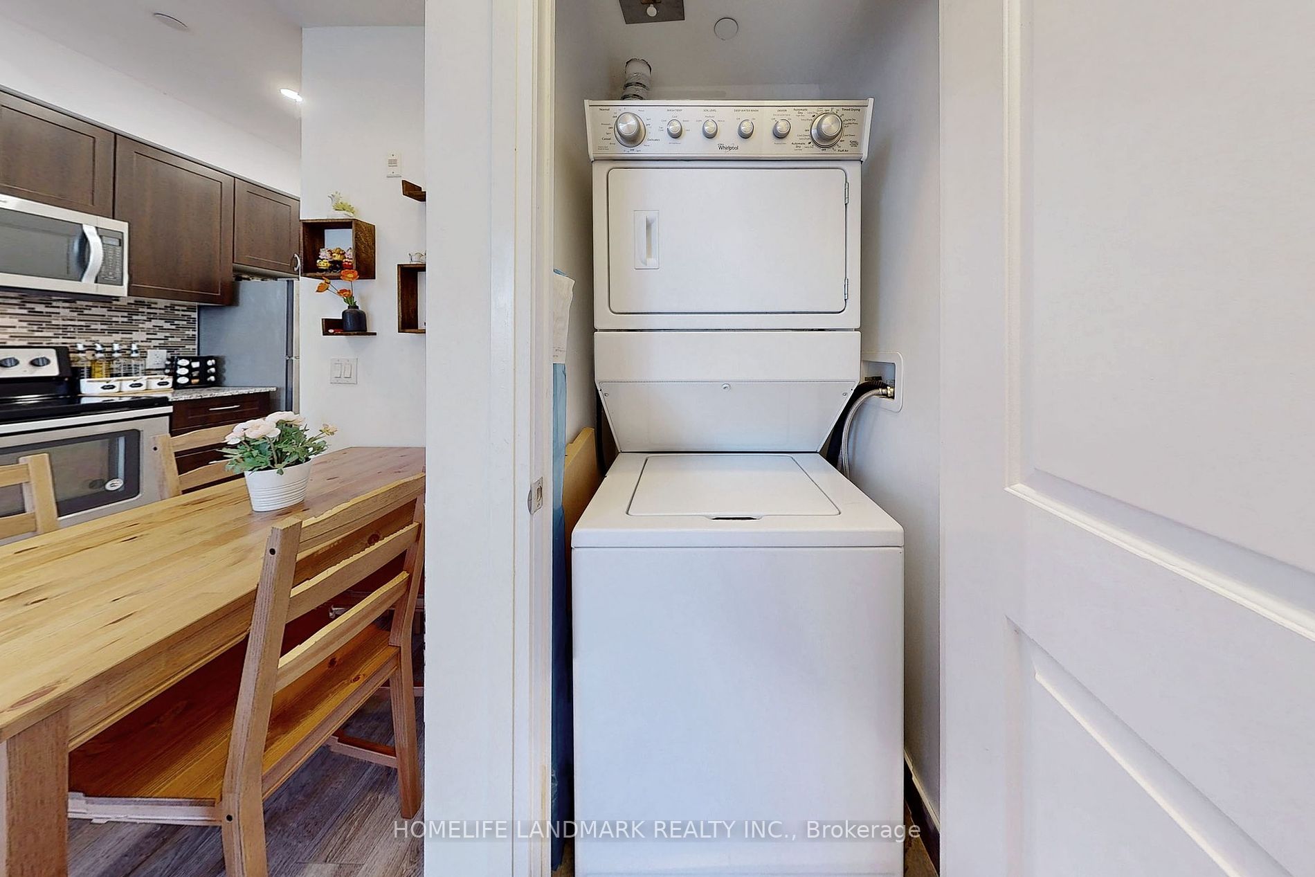 2800 Keele St, #222