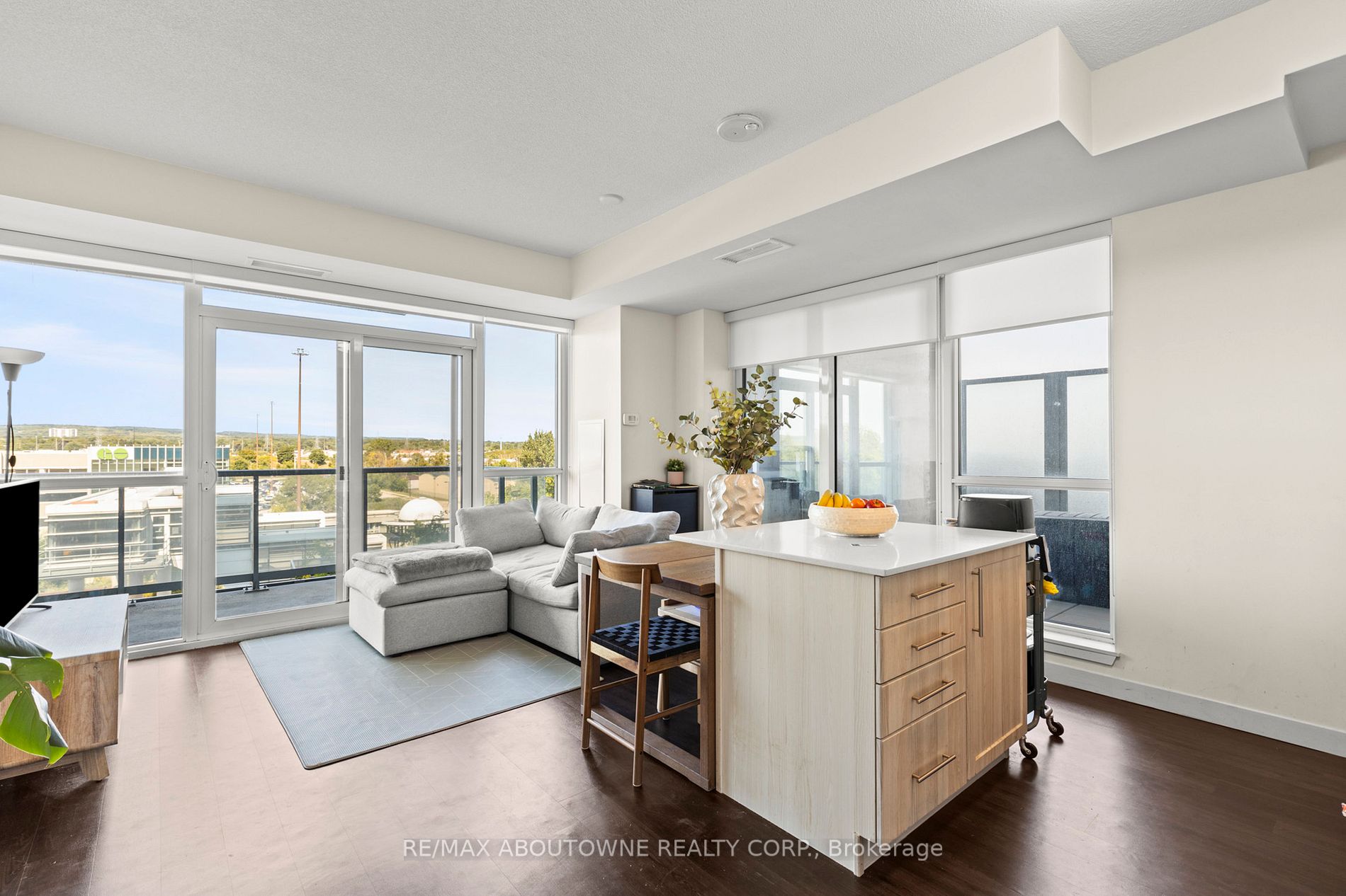 2087 Fairview St, #608
