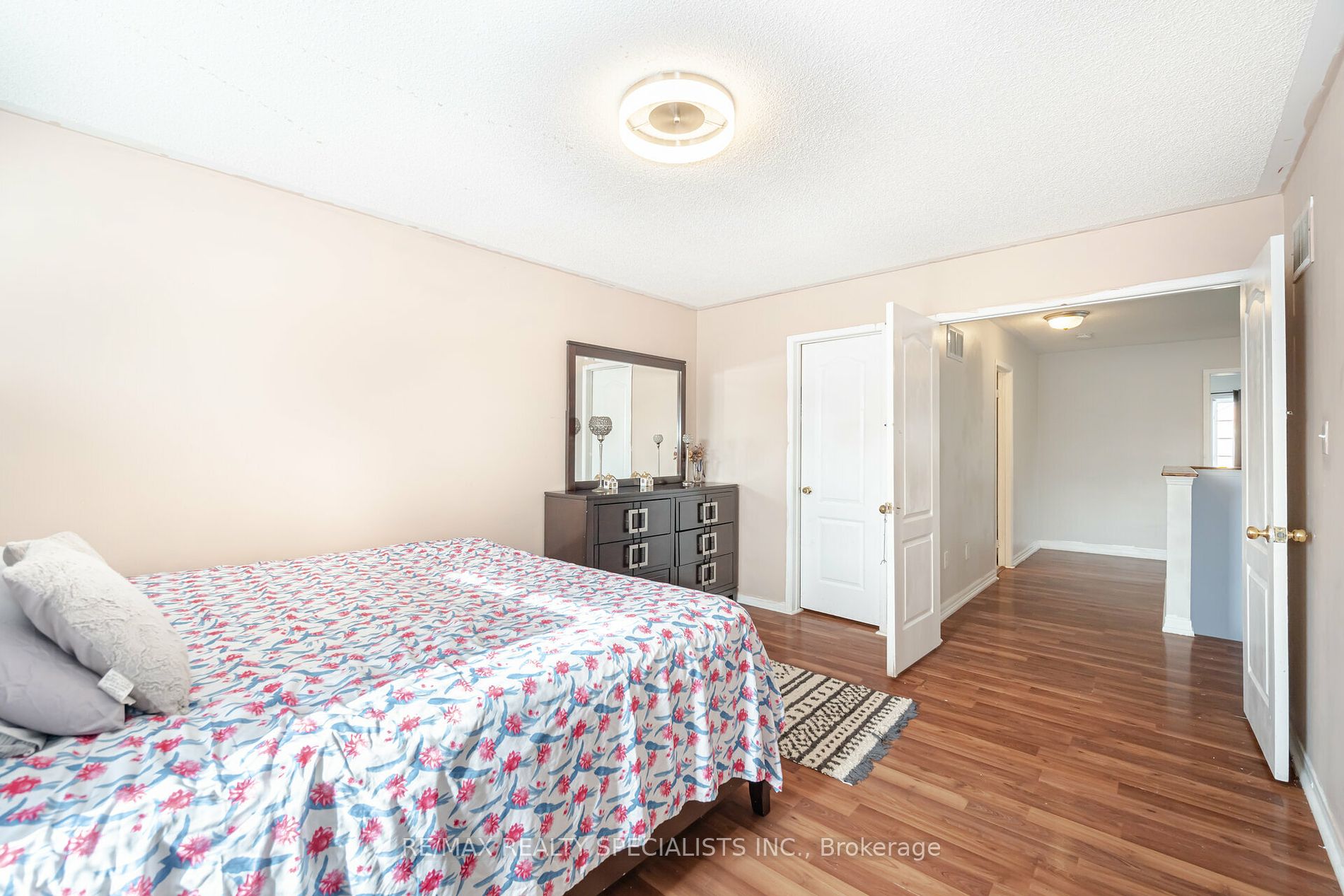 44 Kershaw St