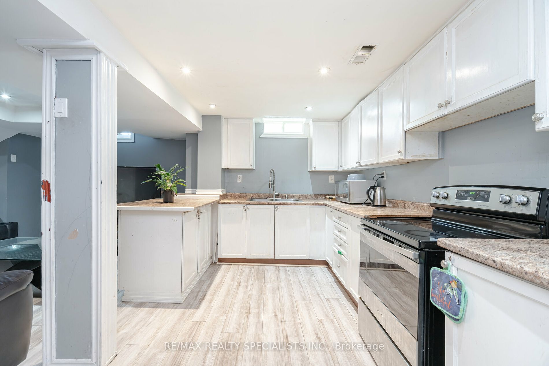 44 Kershaw St