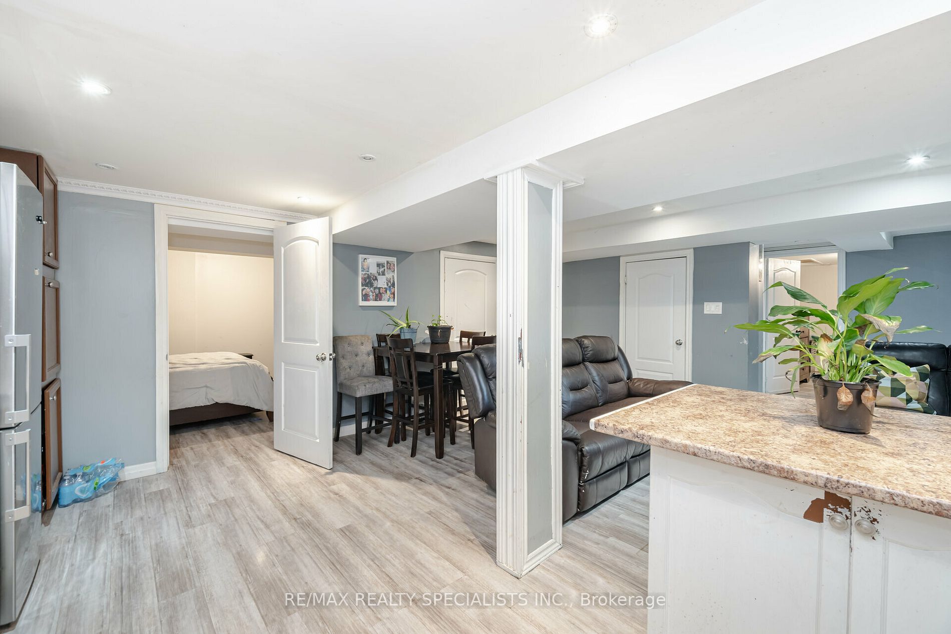 44 Kershaw St