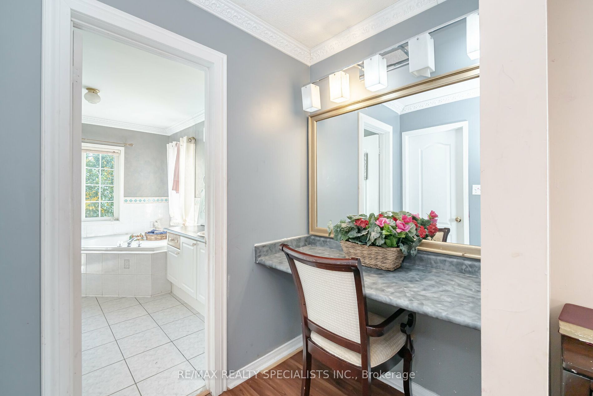 44 Kershaw St