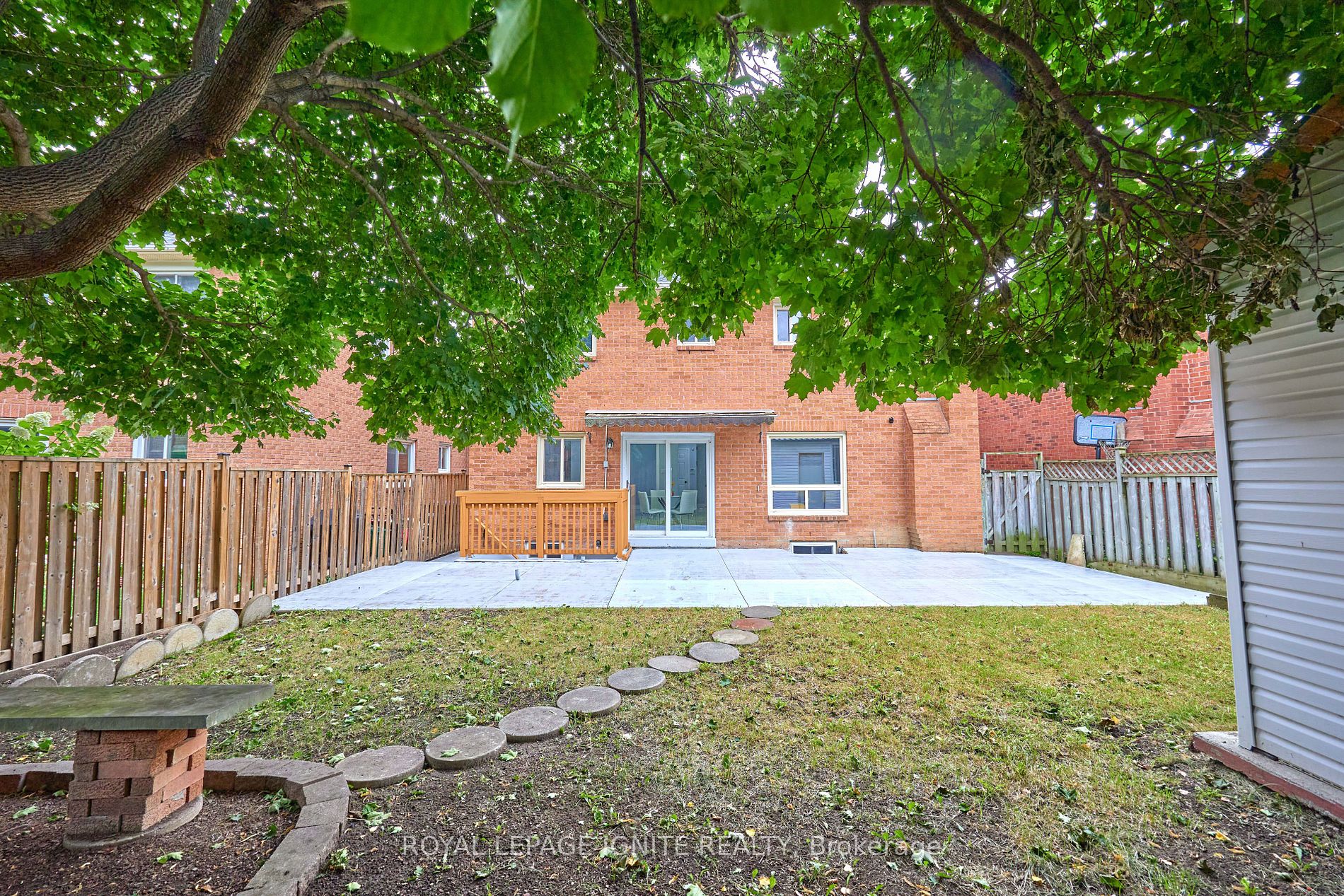 56 Blackwell Pl
