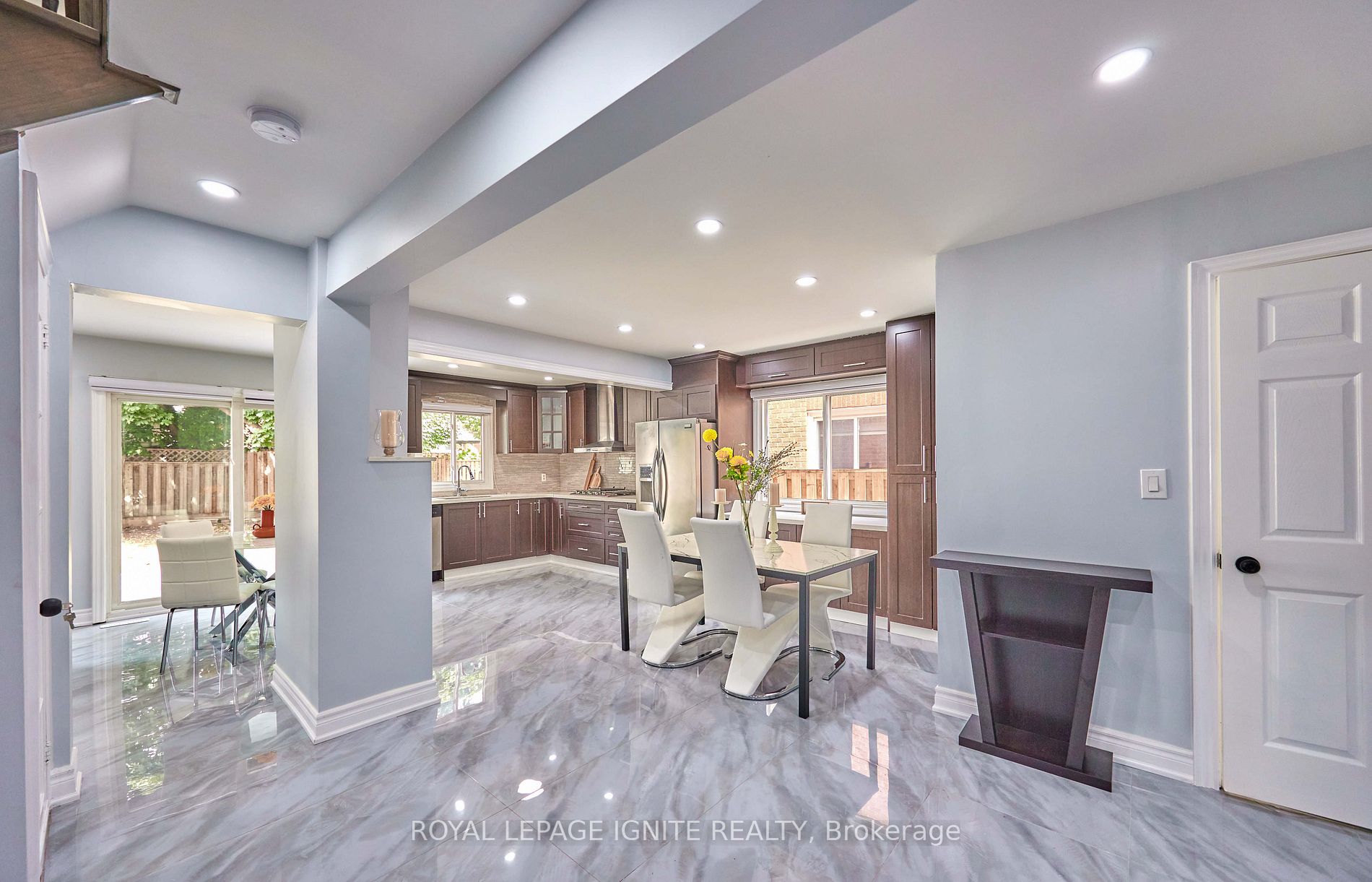56 Blackwell Pl