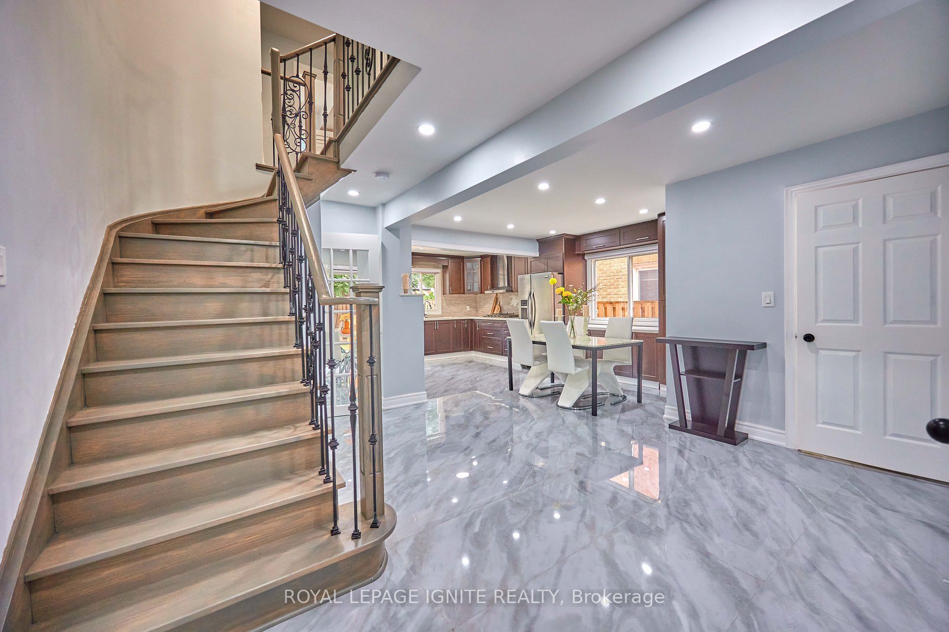 56 Blackwell Pl