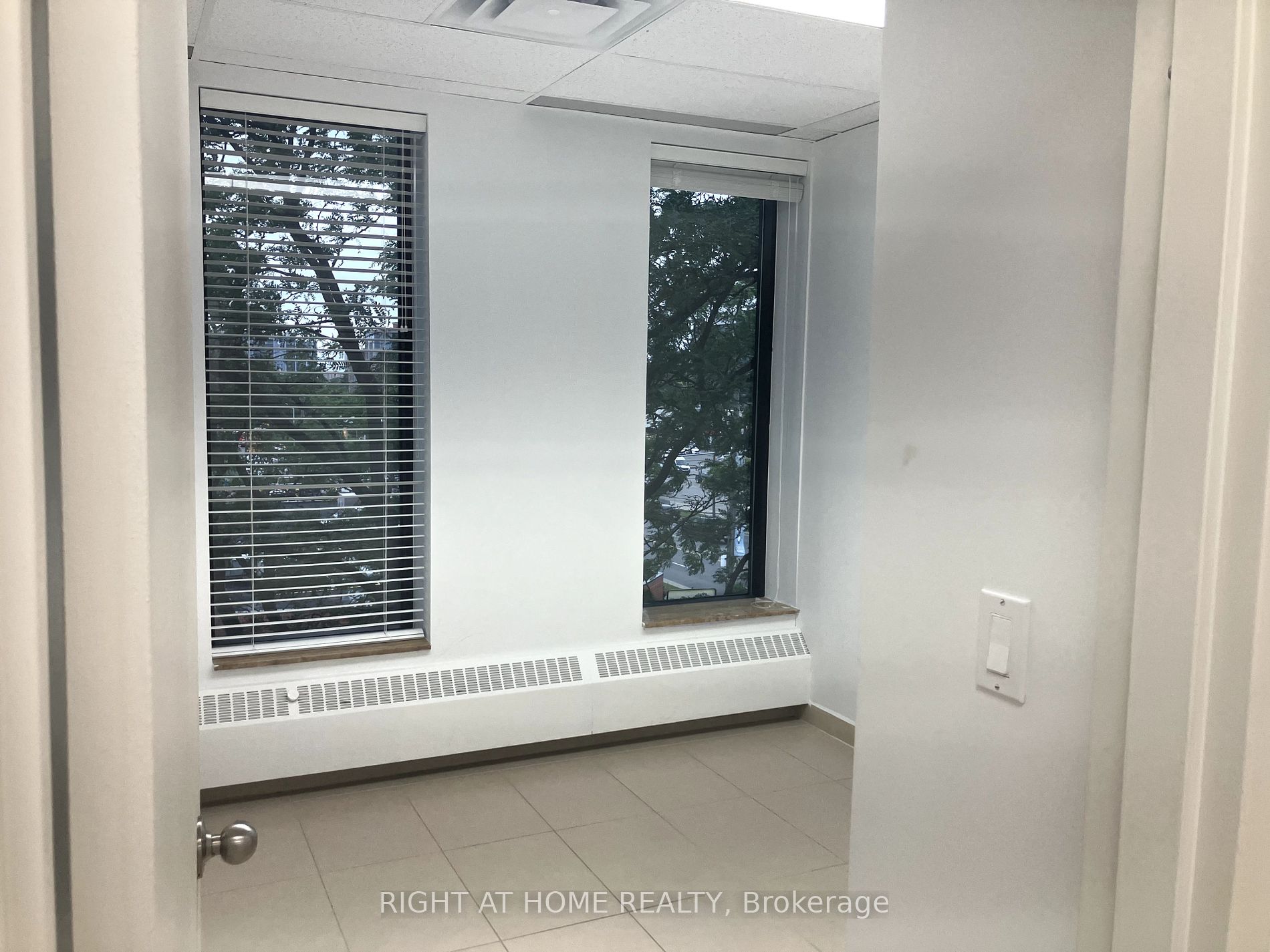 1017 Wilson Ave, #401&404