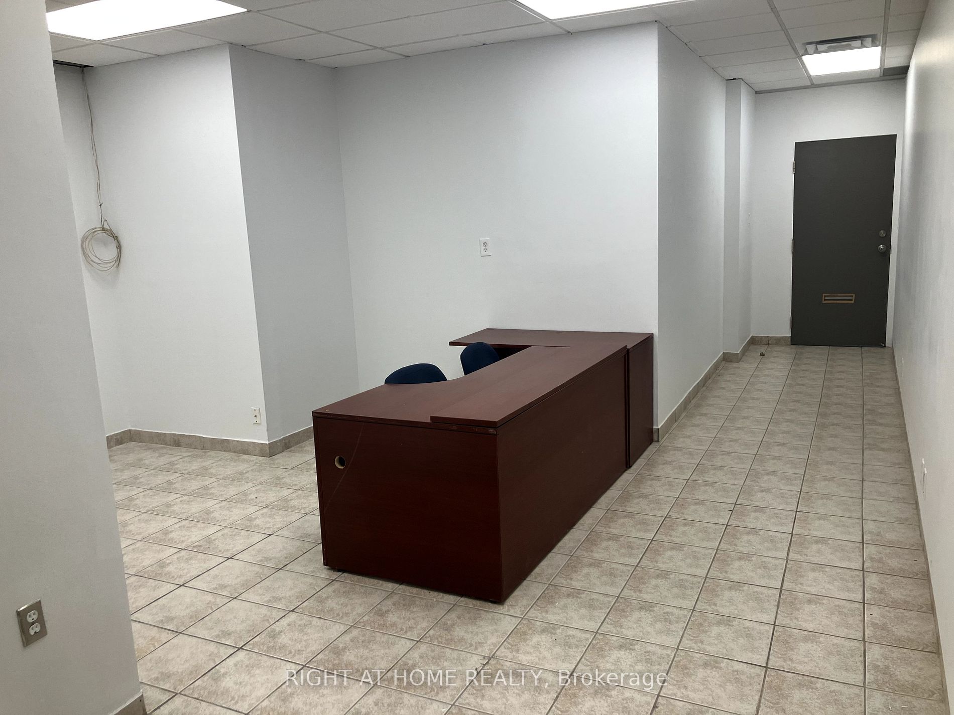 1017 Wilson Ave, #401&404