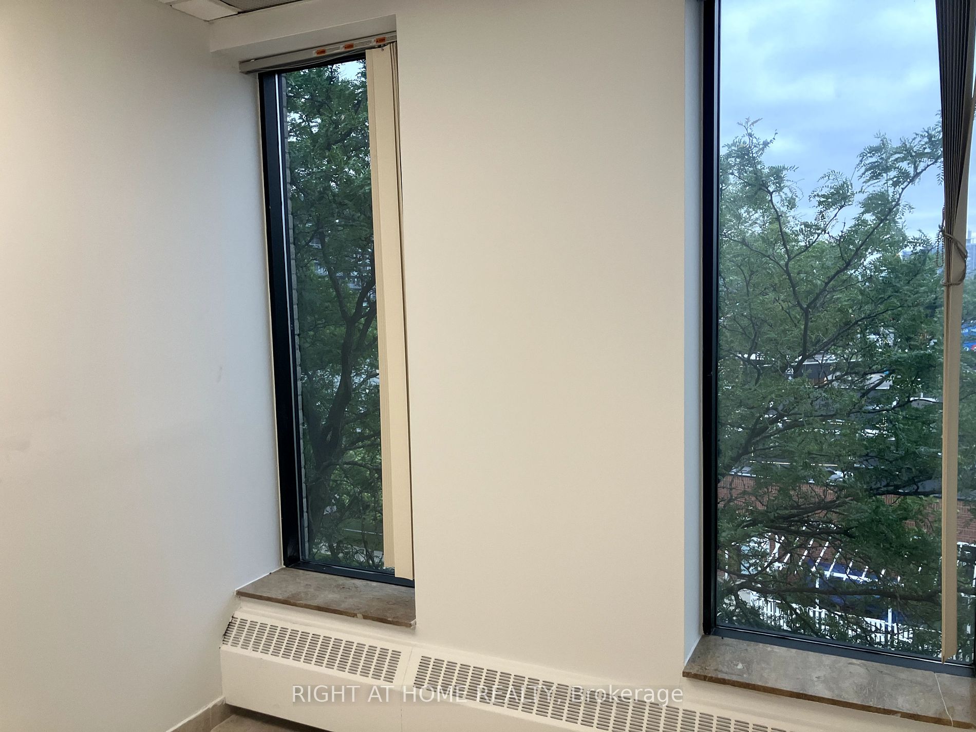 1017 Wilson Ave, #401&404