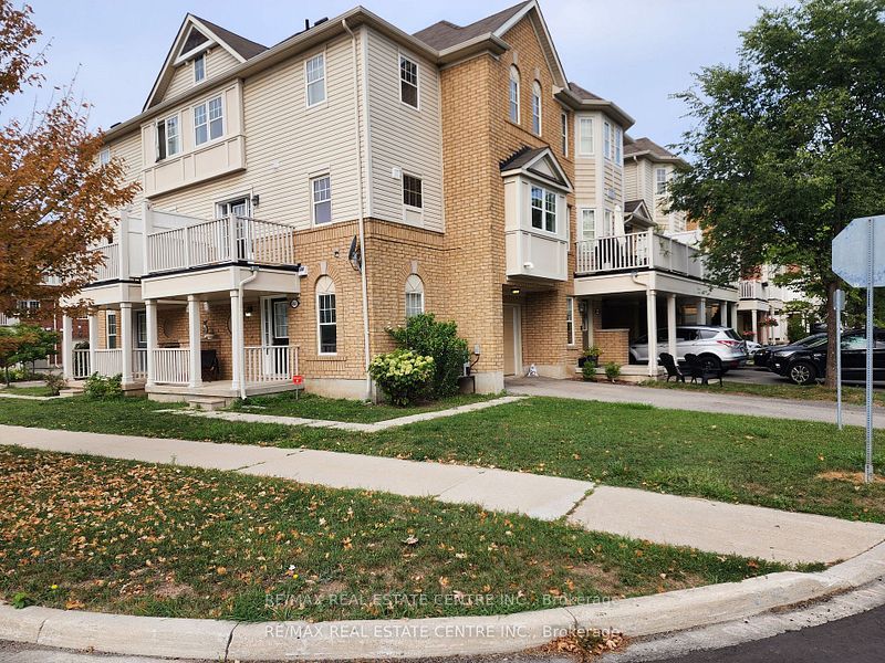 950 Burgess Gdns