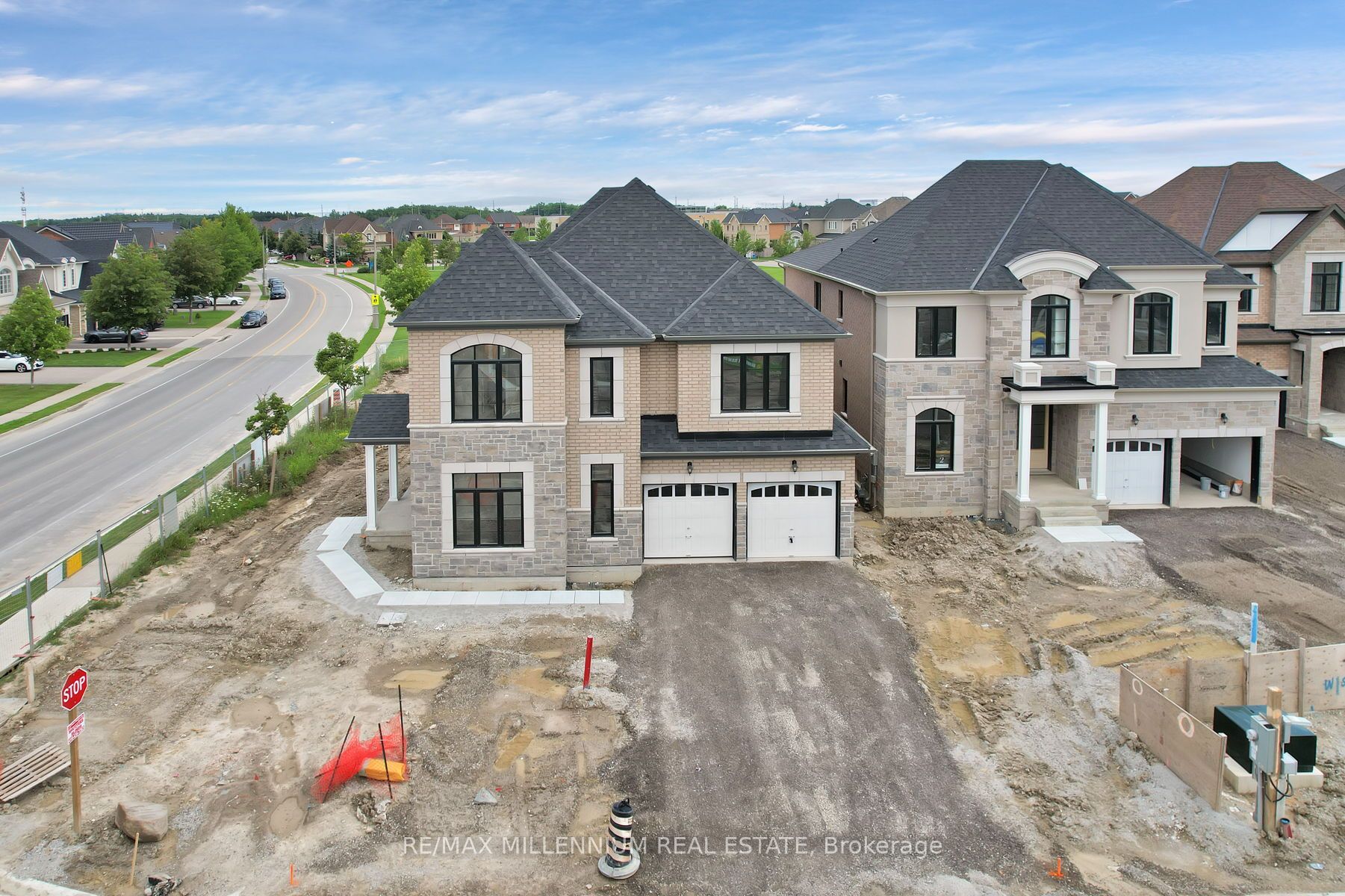 2 Catherwood Crt