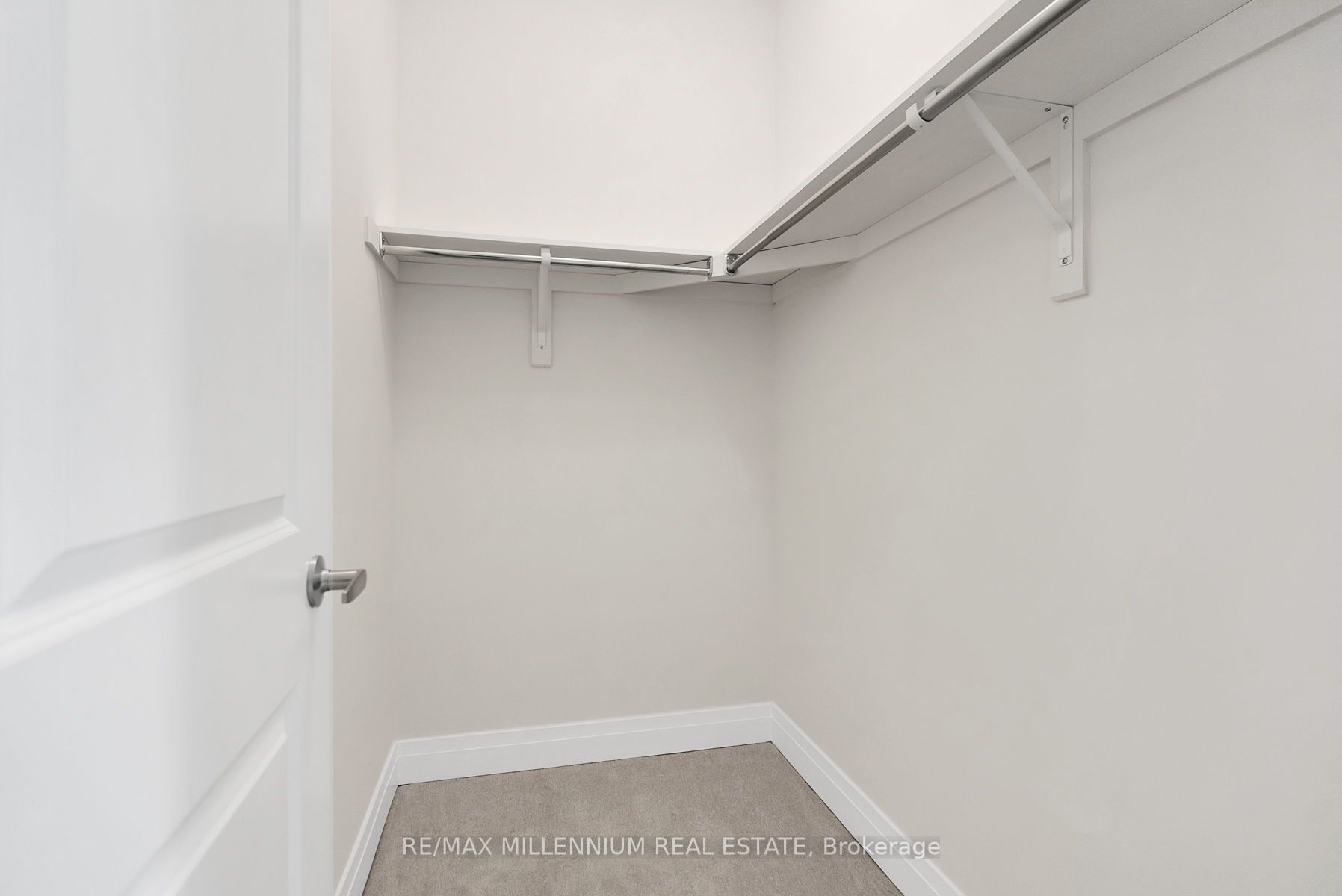 2 Catherwood Crt