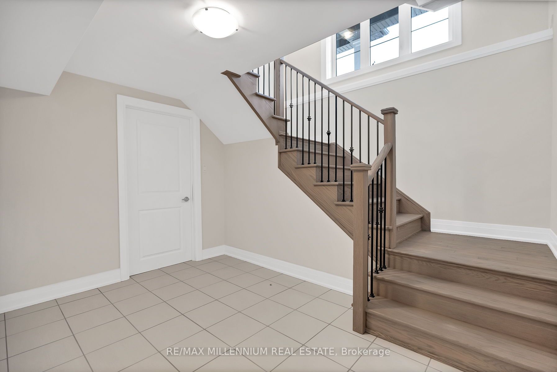 2 Catherwood Crt