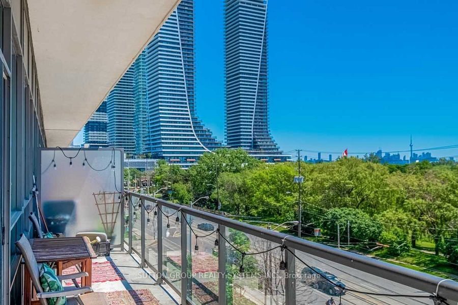 2240 Lake Shore Blvd W, #312