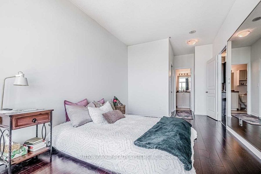 2240 Lake Shore Blvd W, #312