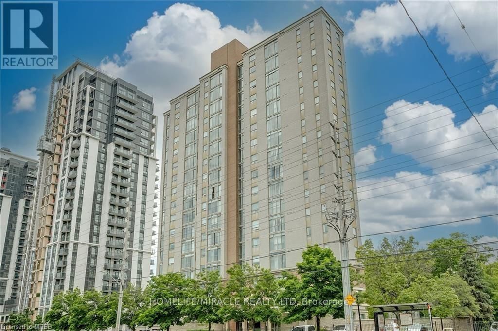 200 Burnhamthorpe Rd E, #304