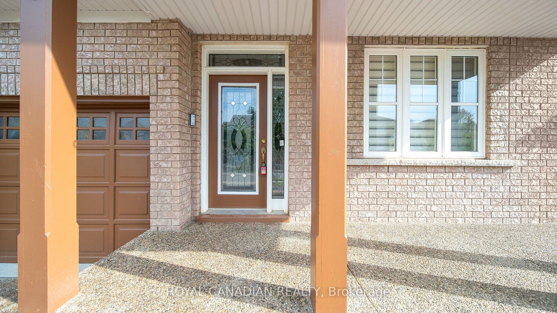 19 Outlook Ave