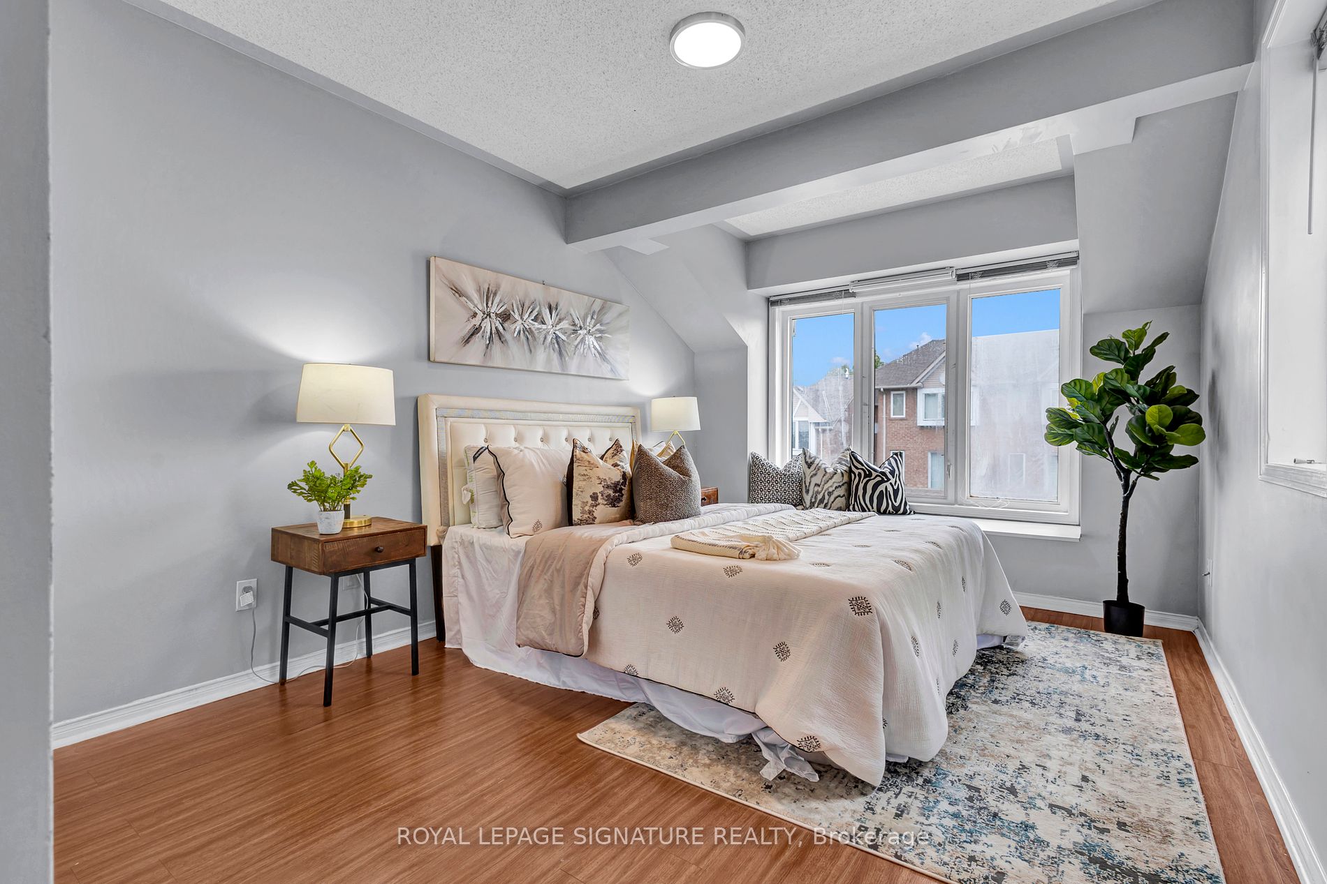 99 Bristol Rd E, #165