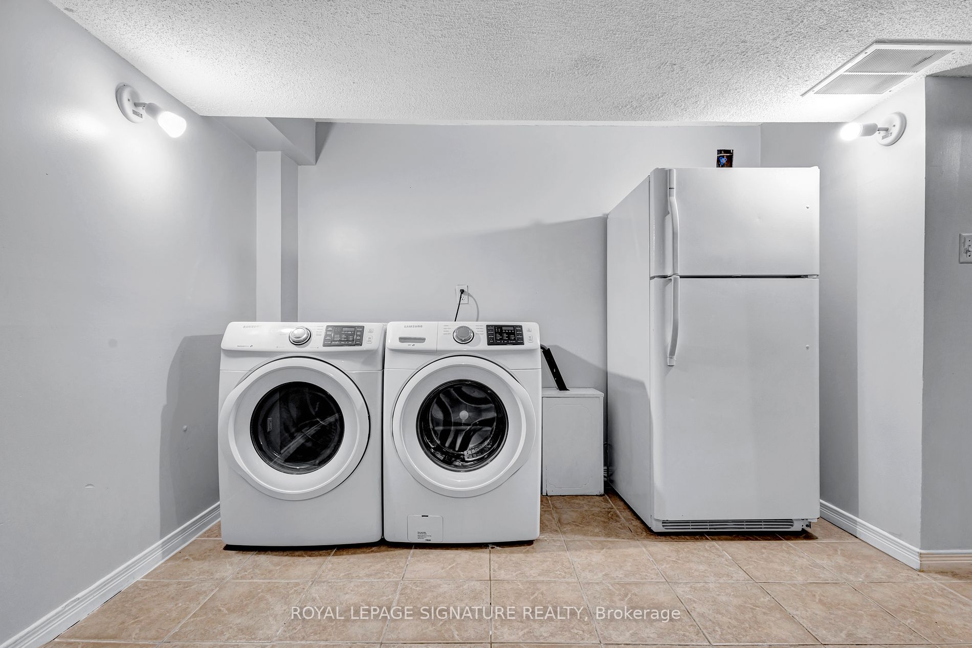 99 Bristol Rd E, #165