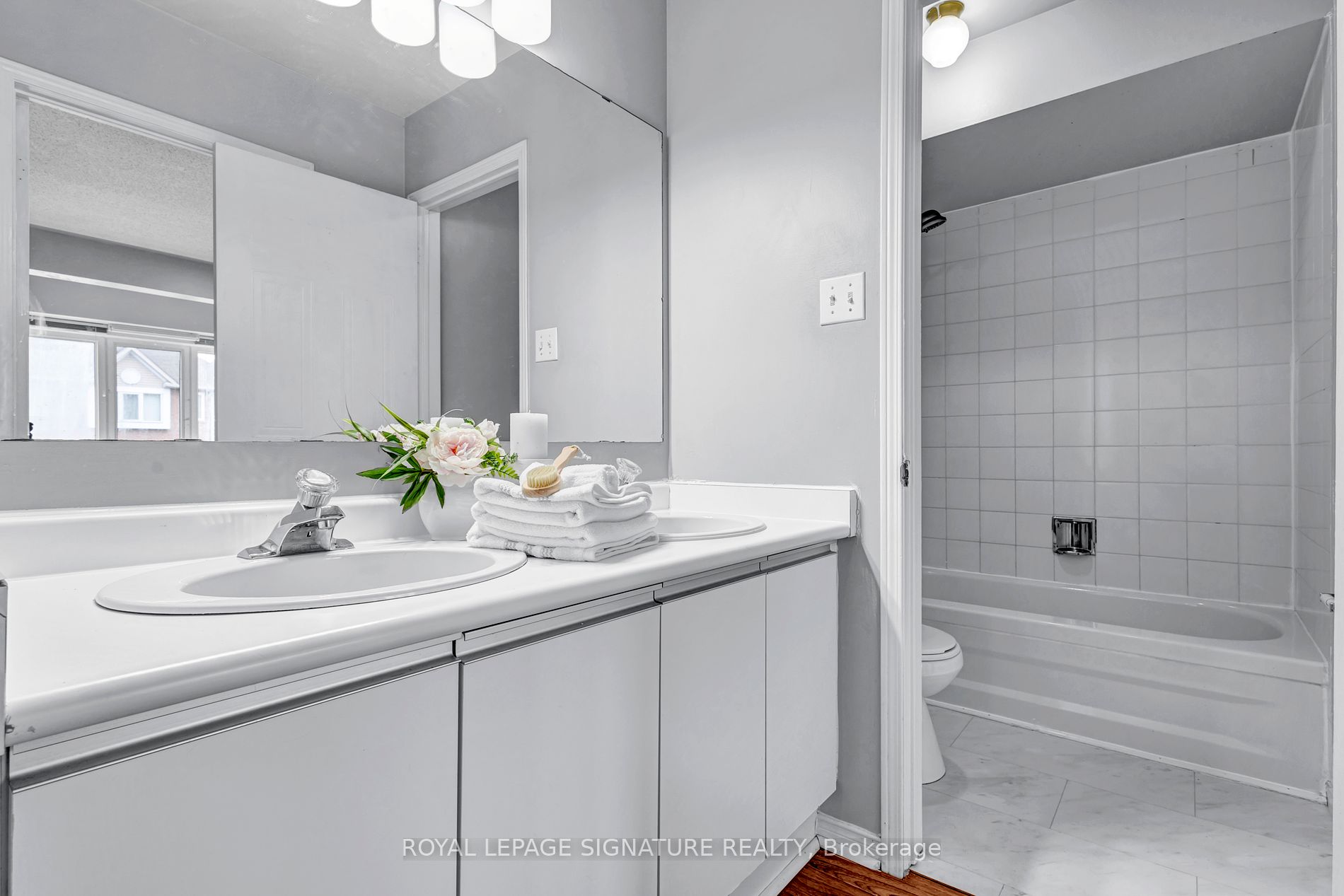 99 Bristol Rd E, #165