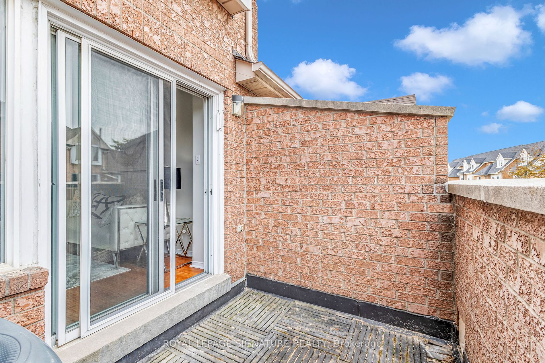 99 Bristol Rd E, #165