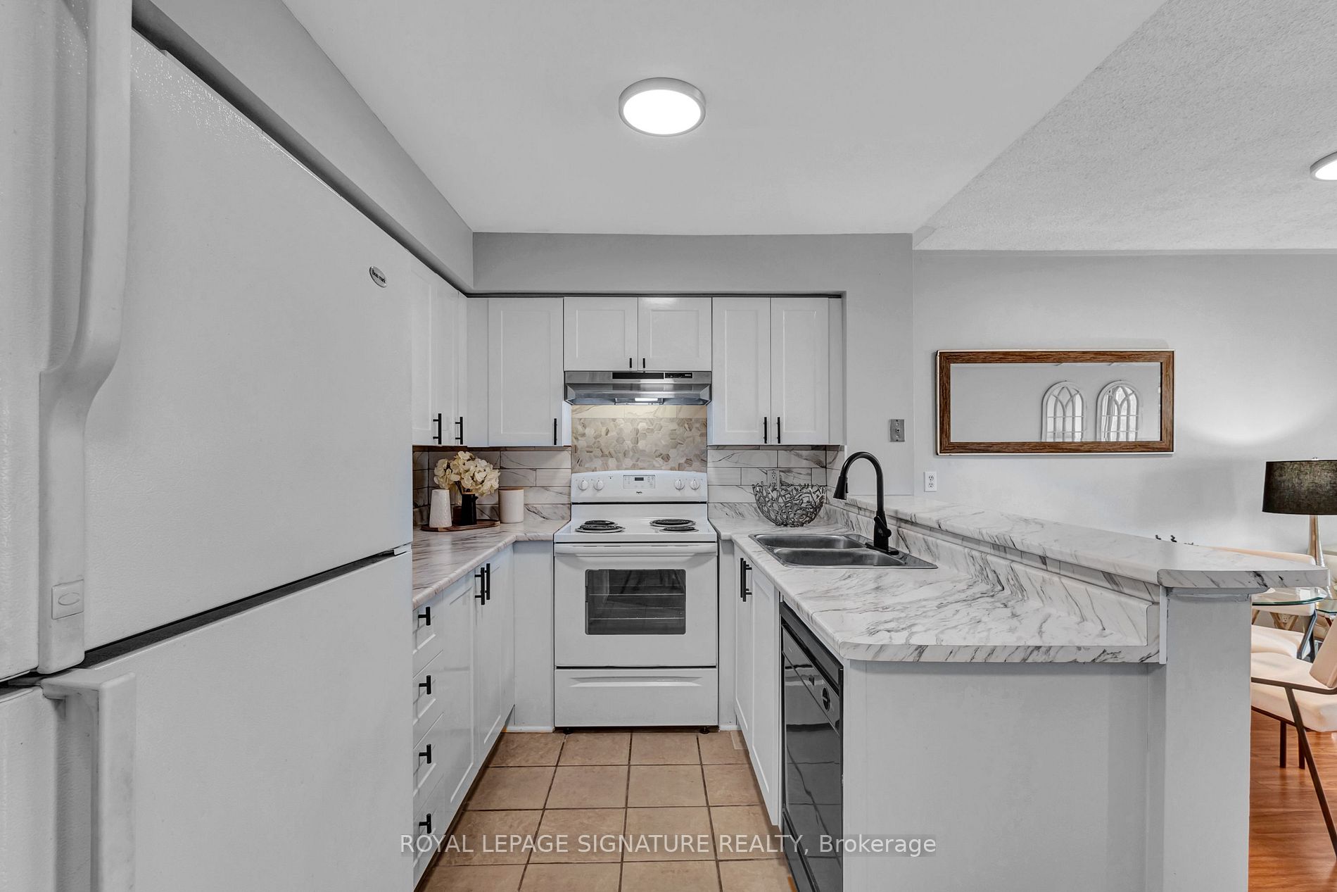 99 Bristol Rd E, #165