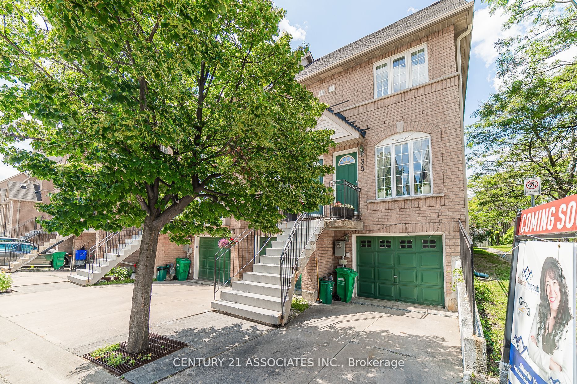 75 Strathaven Dr, #35