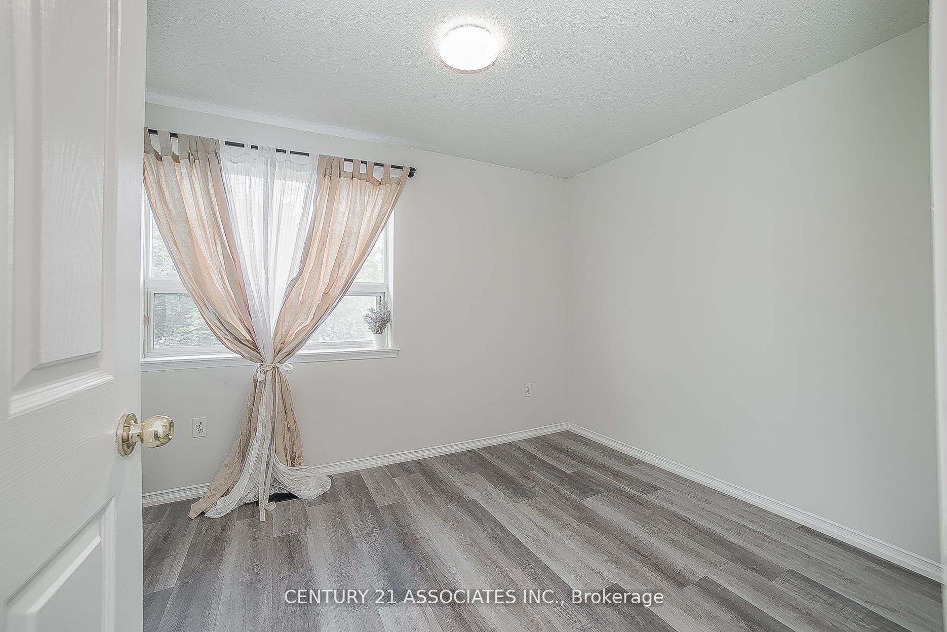 75 Strathaven Dr, #35
