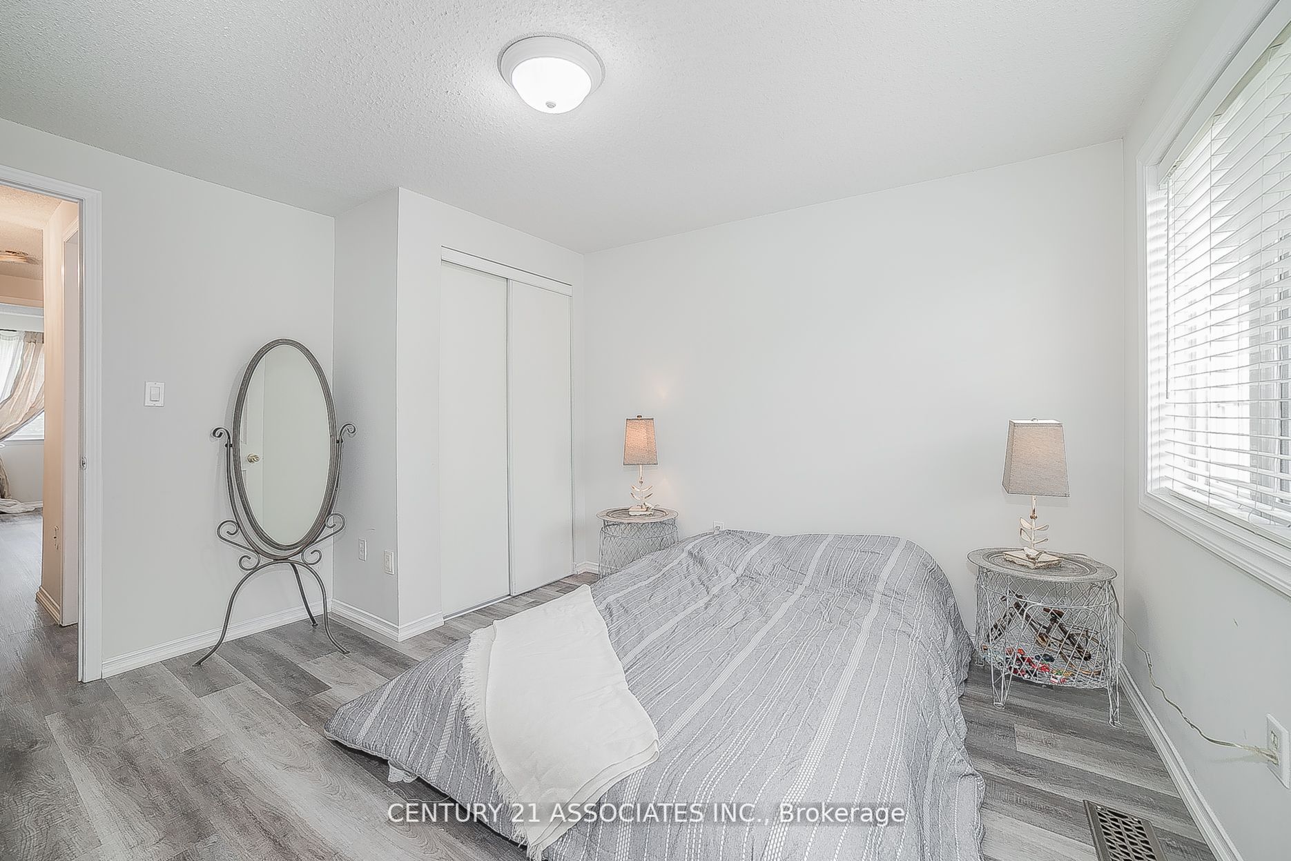 75 Strathaven Dr, #35