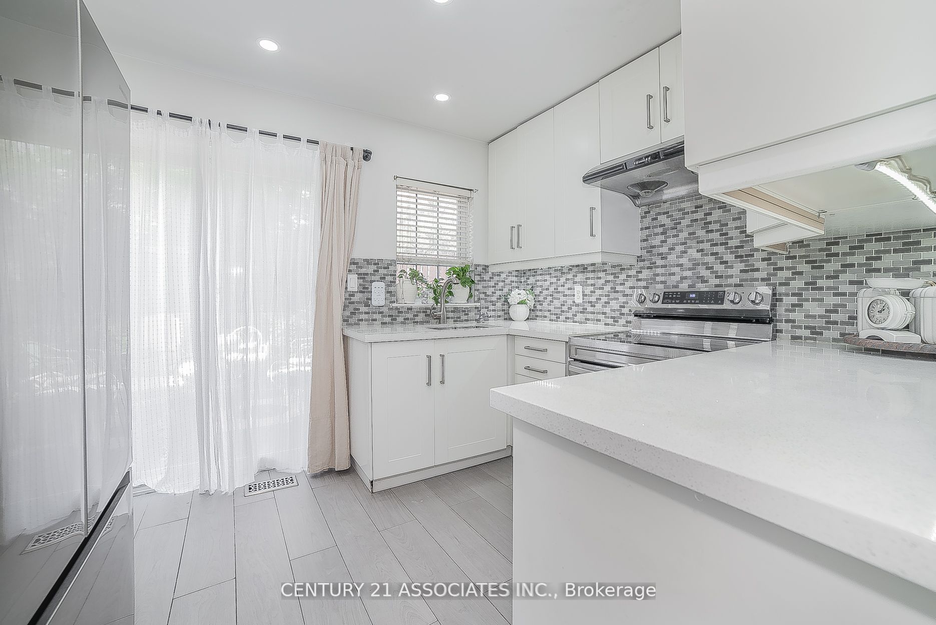 75 Strathaven Dr, #35