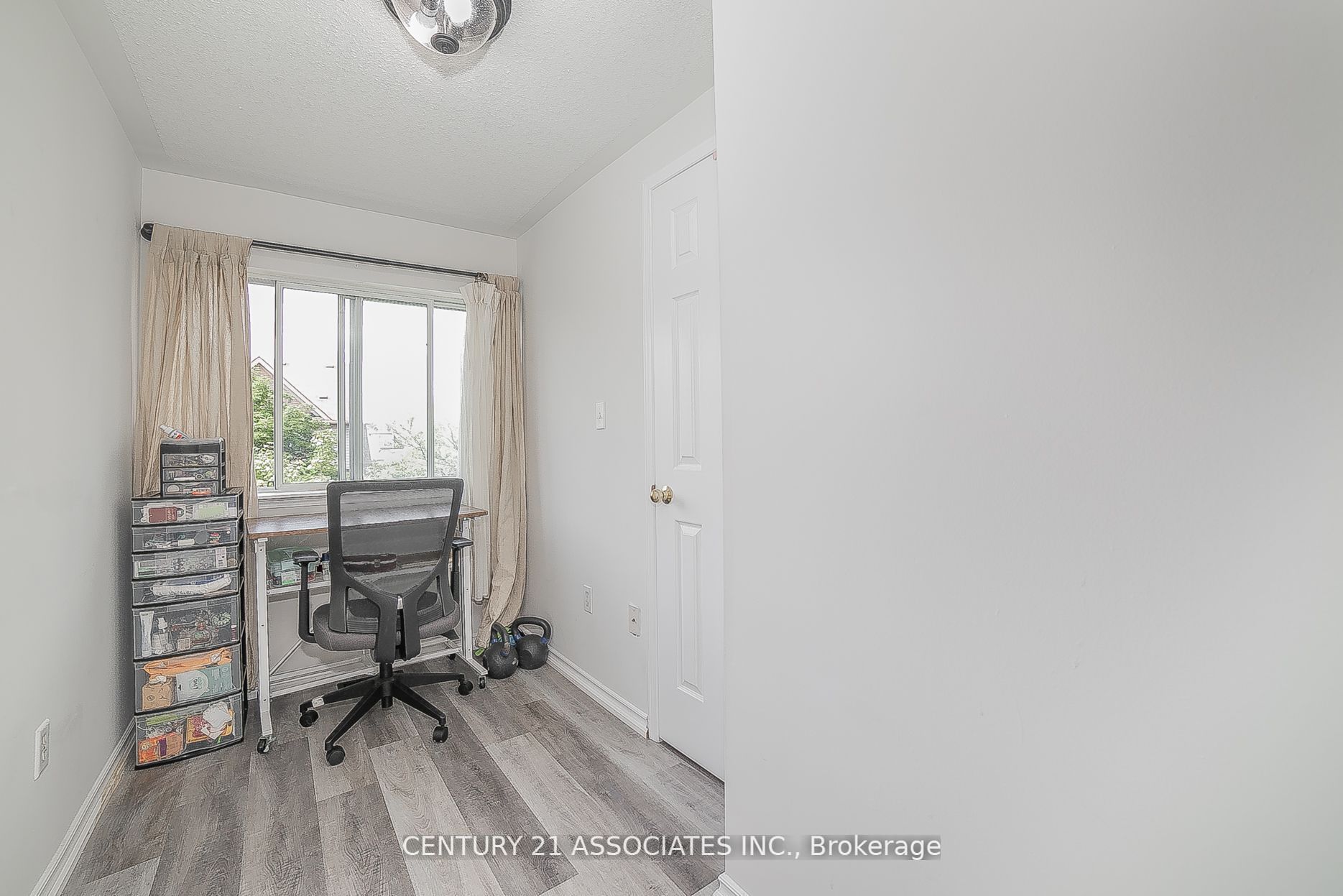 75 Strathaven Dr, #35