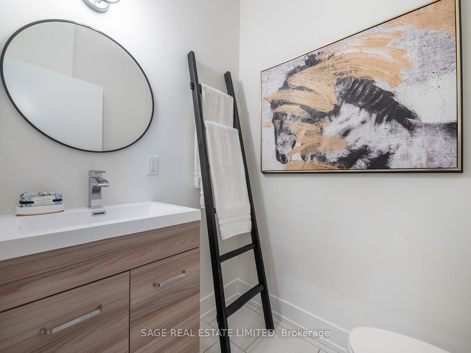 1183 Dufferin St, #102