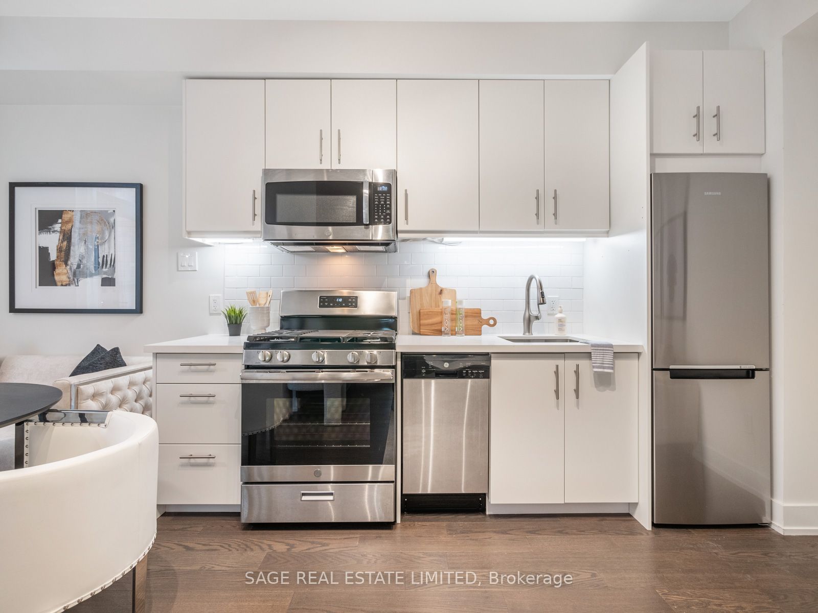 1183 Dufferin St, #102