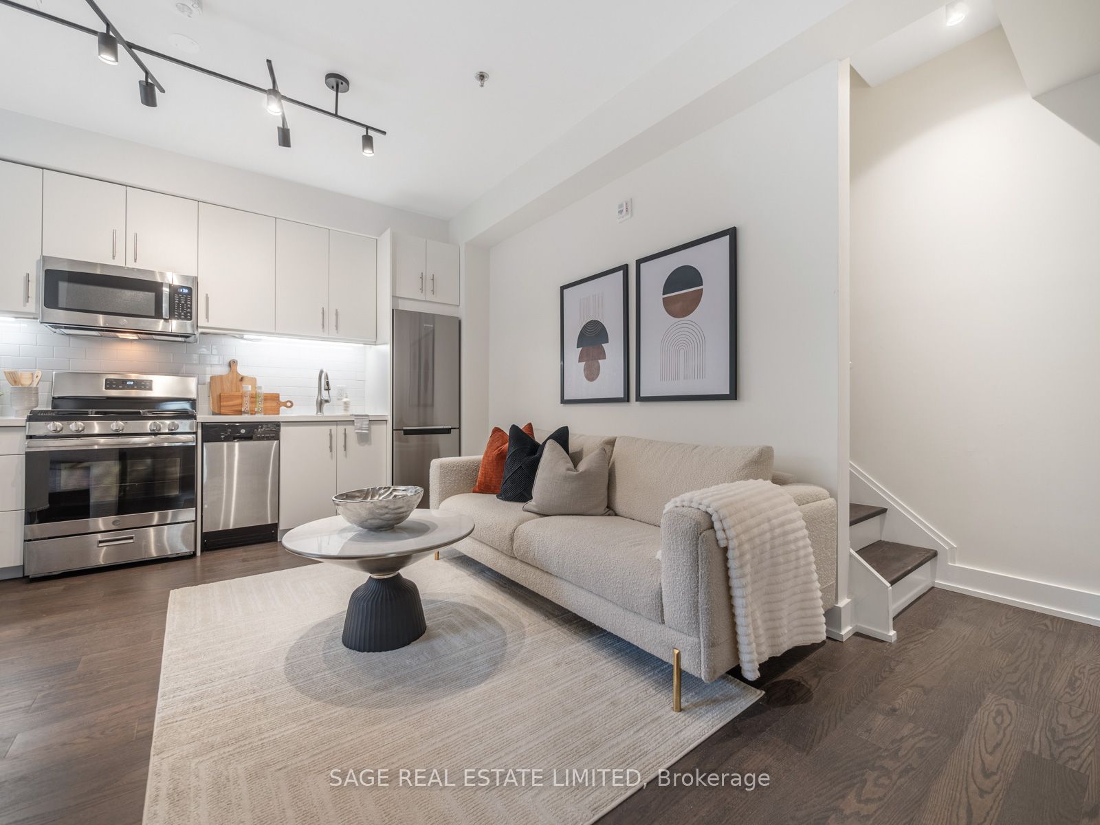 1183 Dufferin St, #102