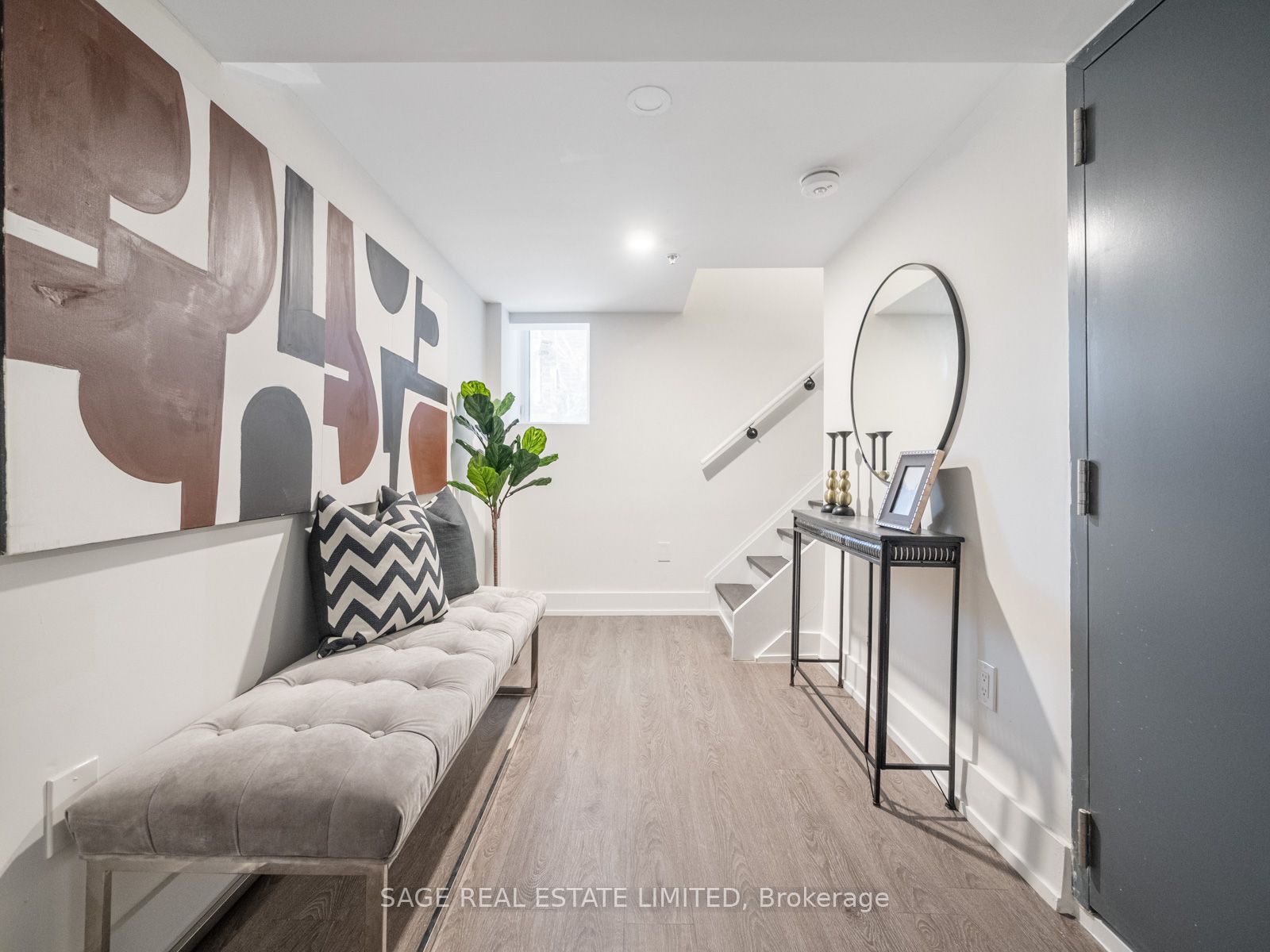 1183 Dufferin St, #102