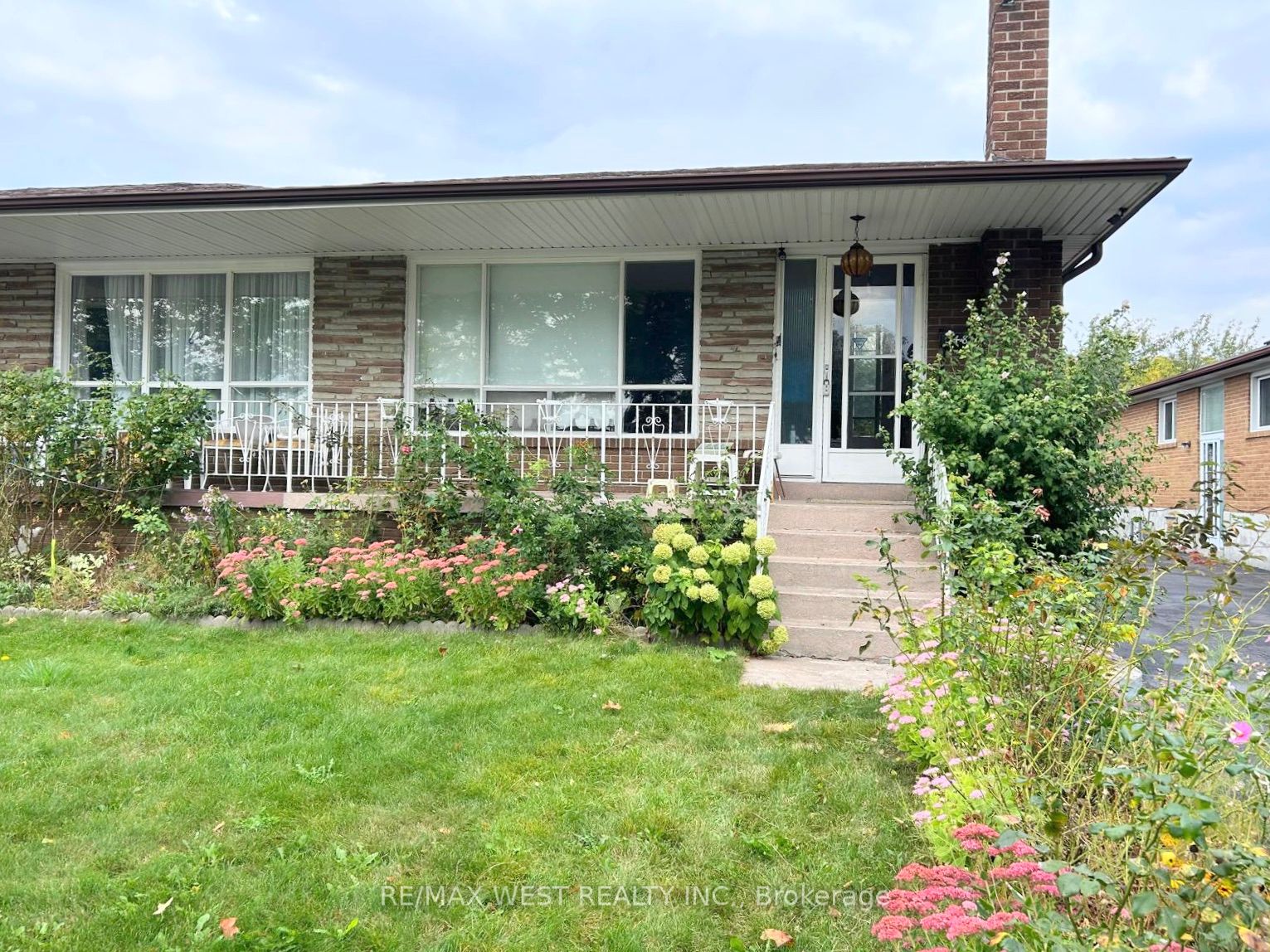 3481 Chipley Cres