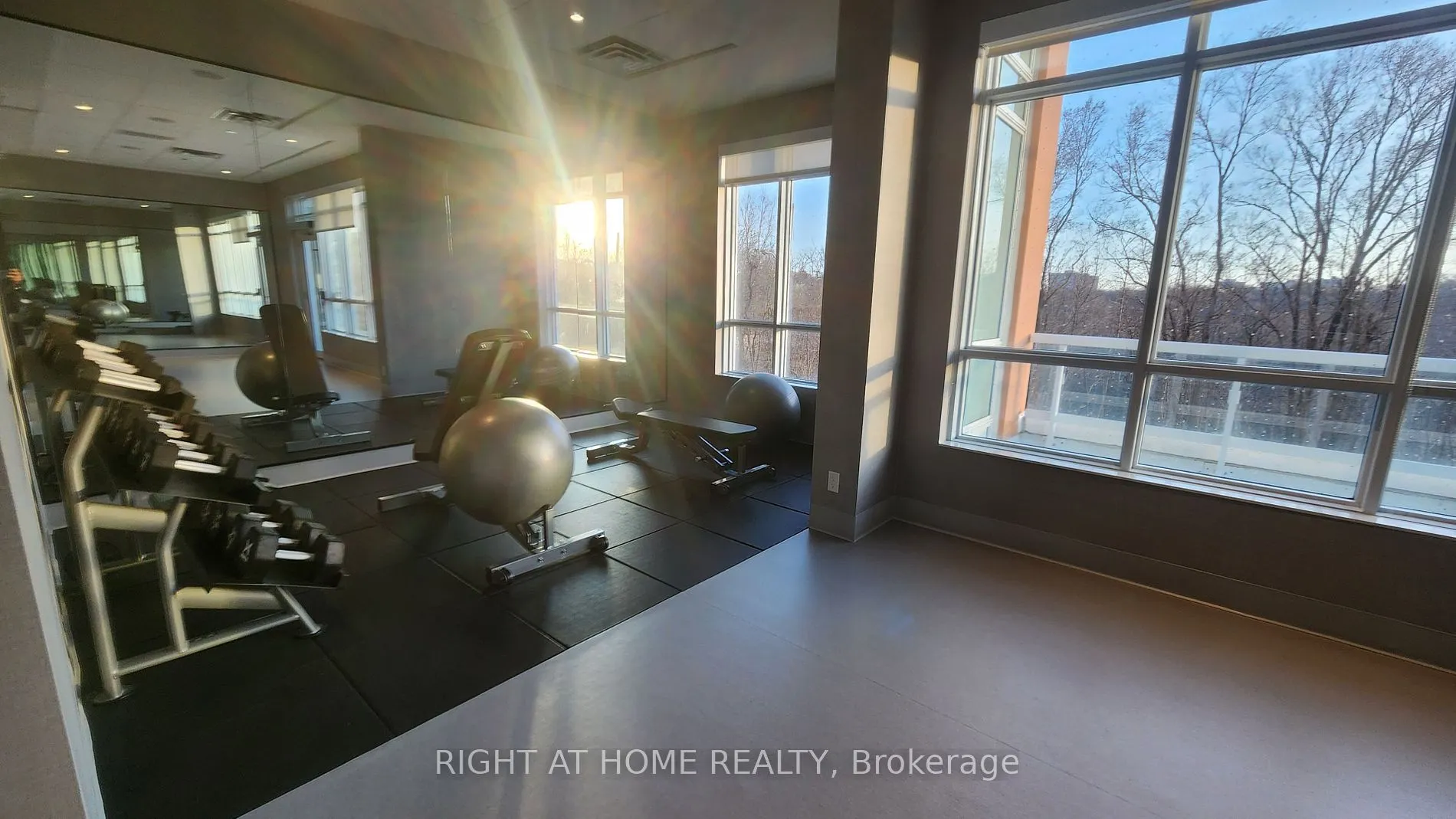 10 Wilby Cres, #1801