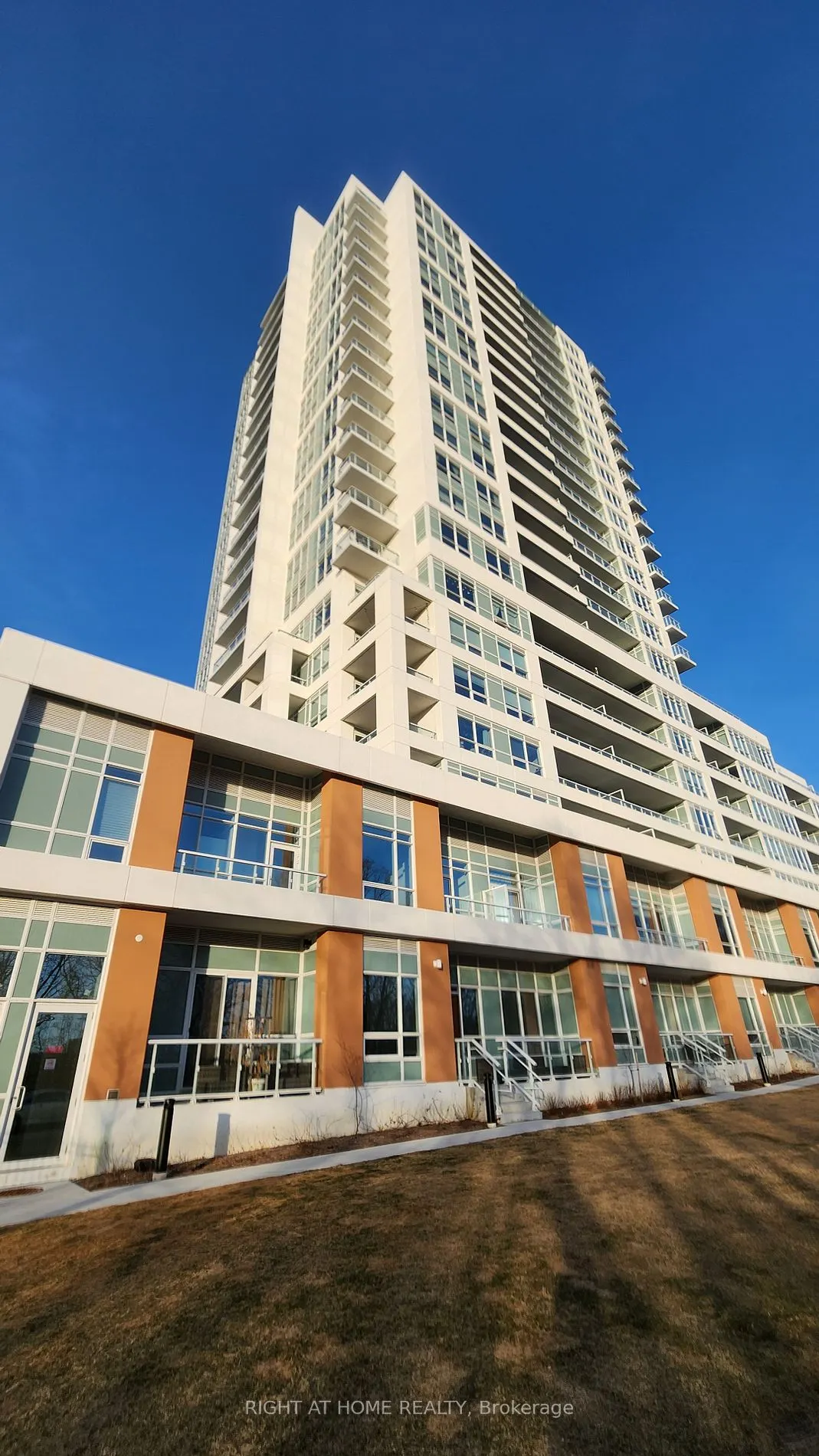10 Wilby Cres, #1801