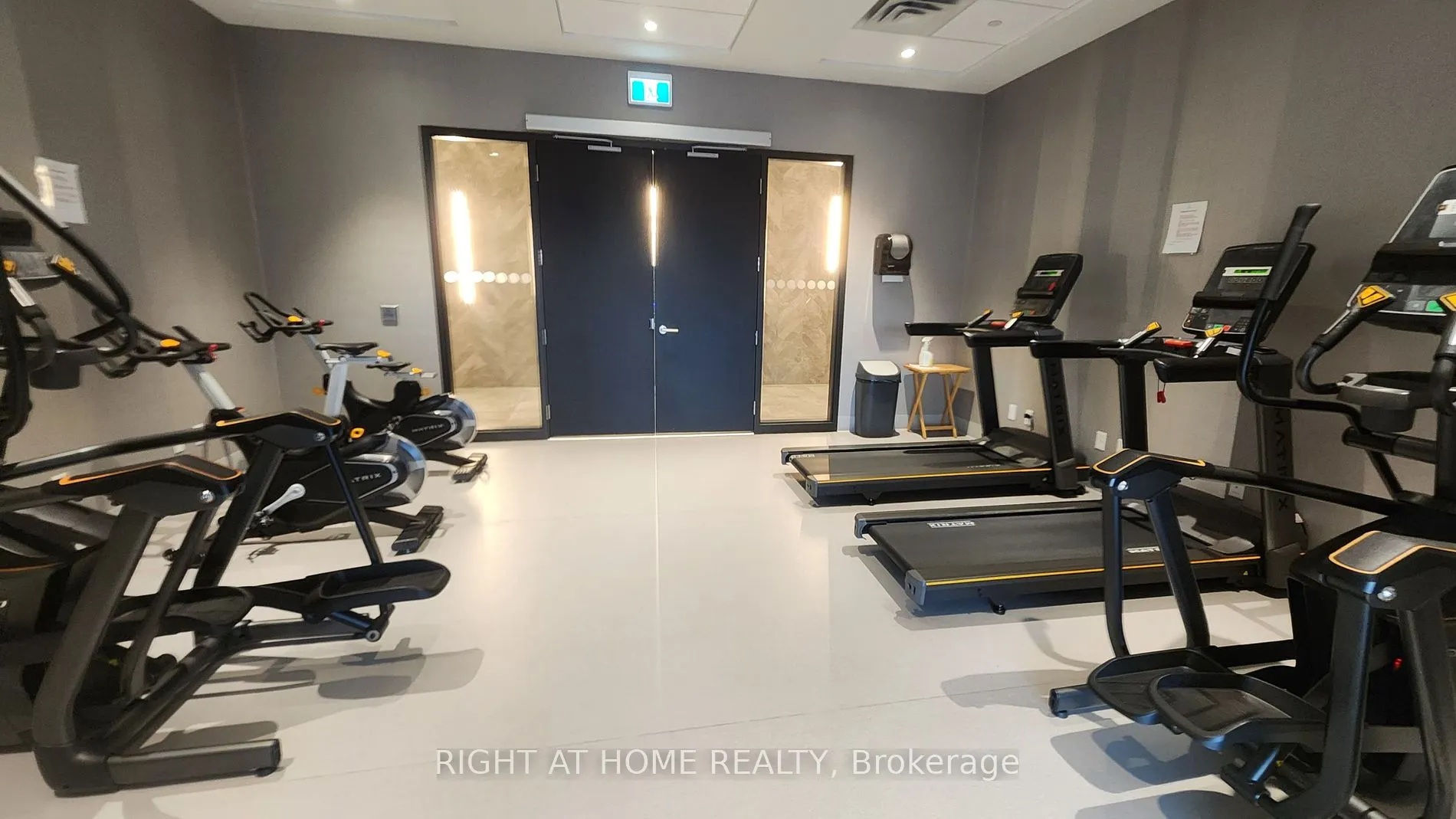 10 Wilby Cres, #1801