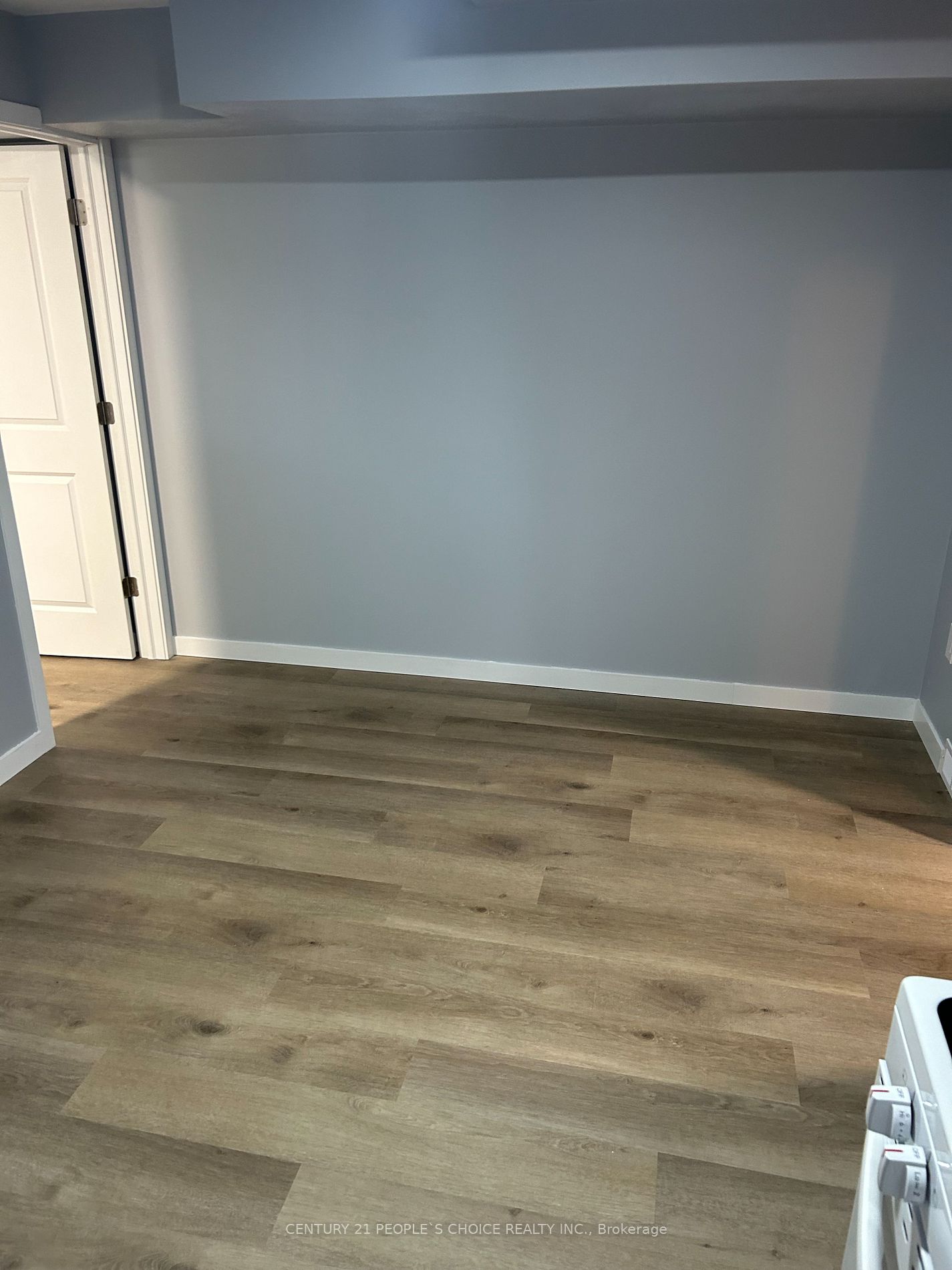 58 Roseland Dr, #Lower
