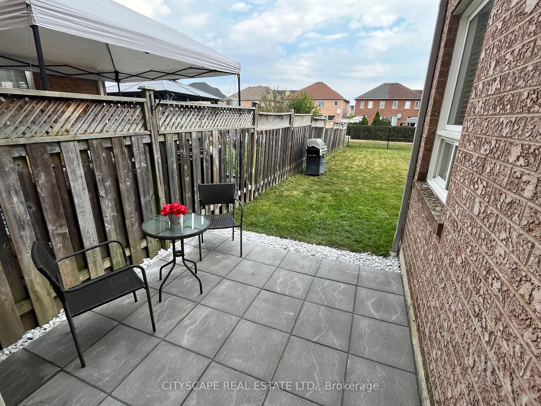 5033 Dubonet Dr