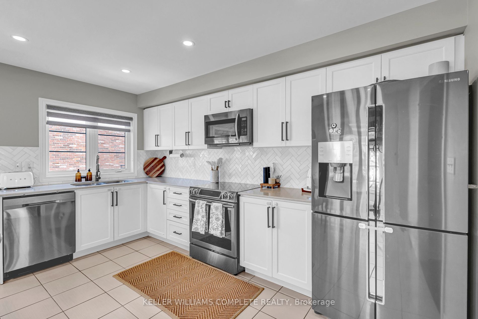 63 Hogan Manor Dr