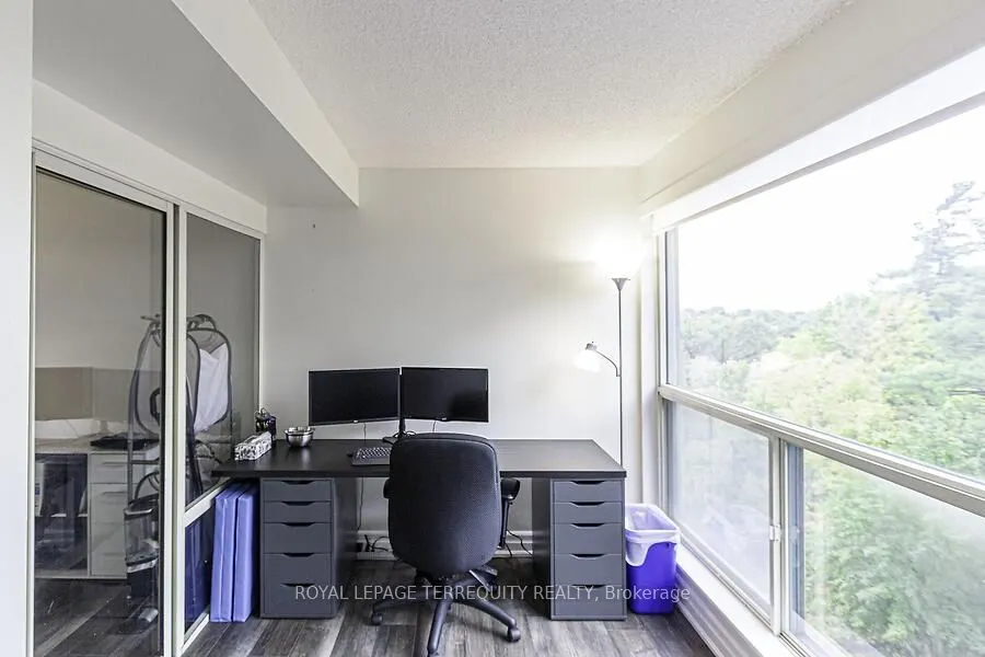 2155 Burnhamthorpe Rd W, #612