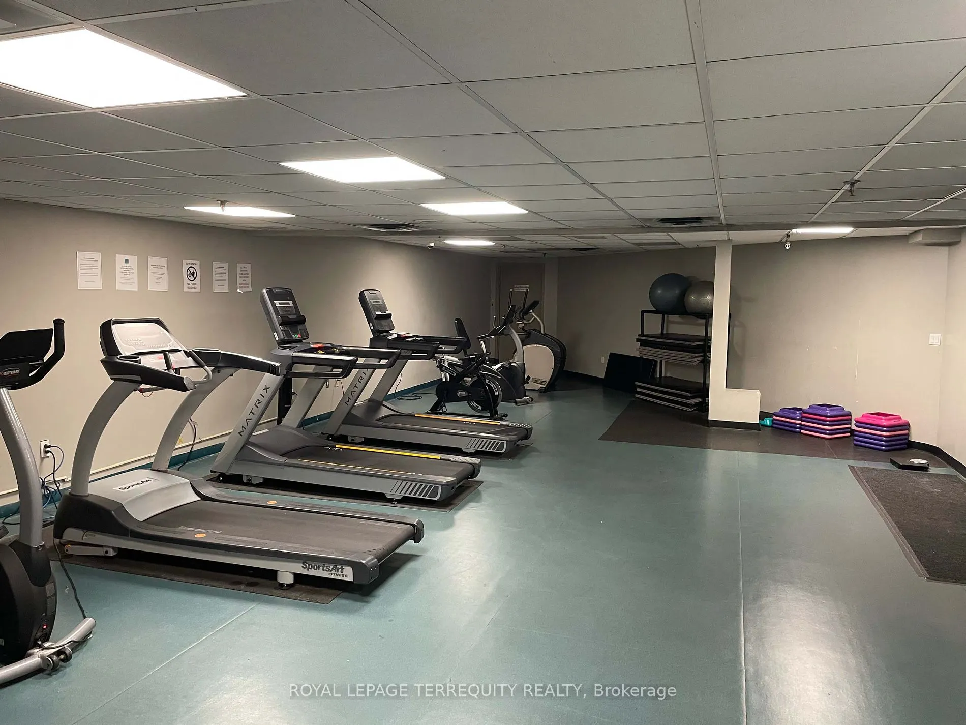 2155 Burnhamthorpe Rd W, #612
