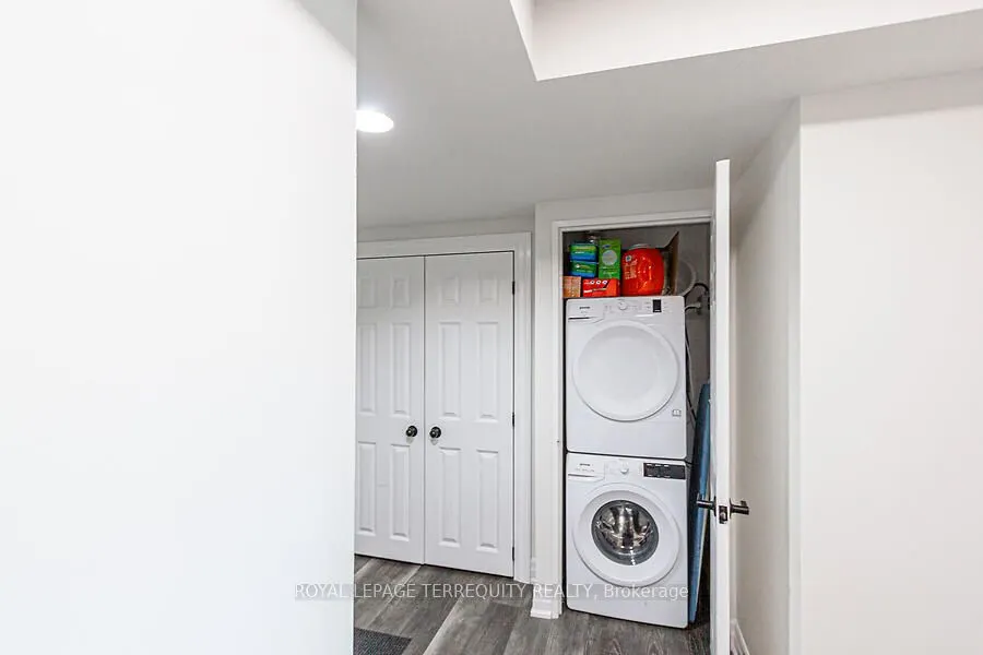 2155 Burnhamthorpe Rd W, #612