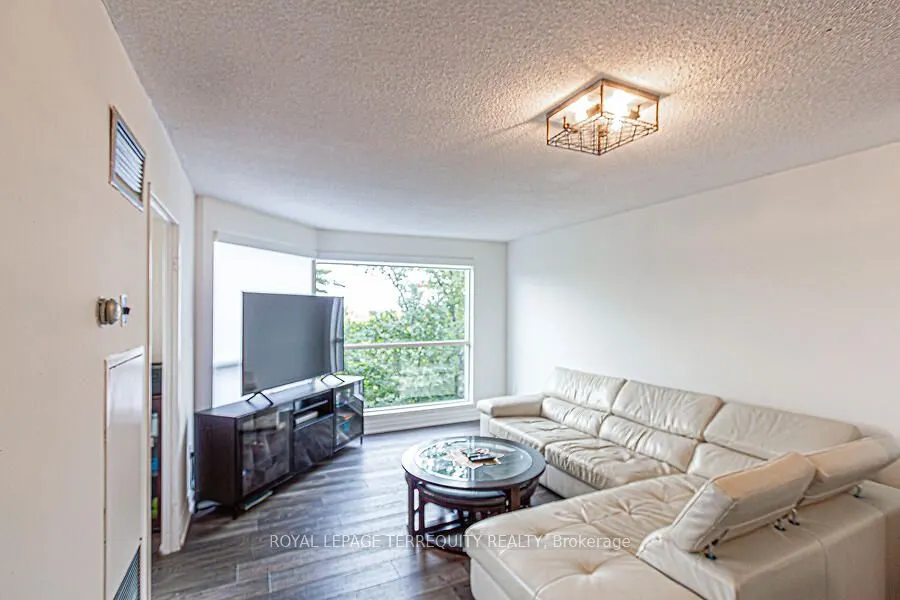 2155 Burnhamthorpe Rd W, #612
